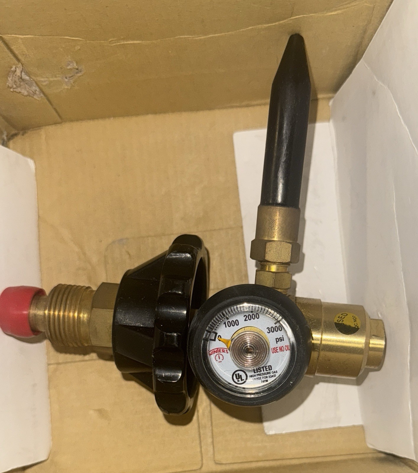 Weldmark 'WEMBR3855G' Helium Inflator and Regulator
