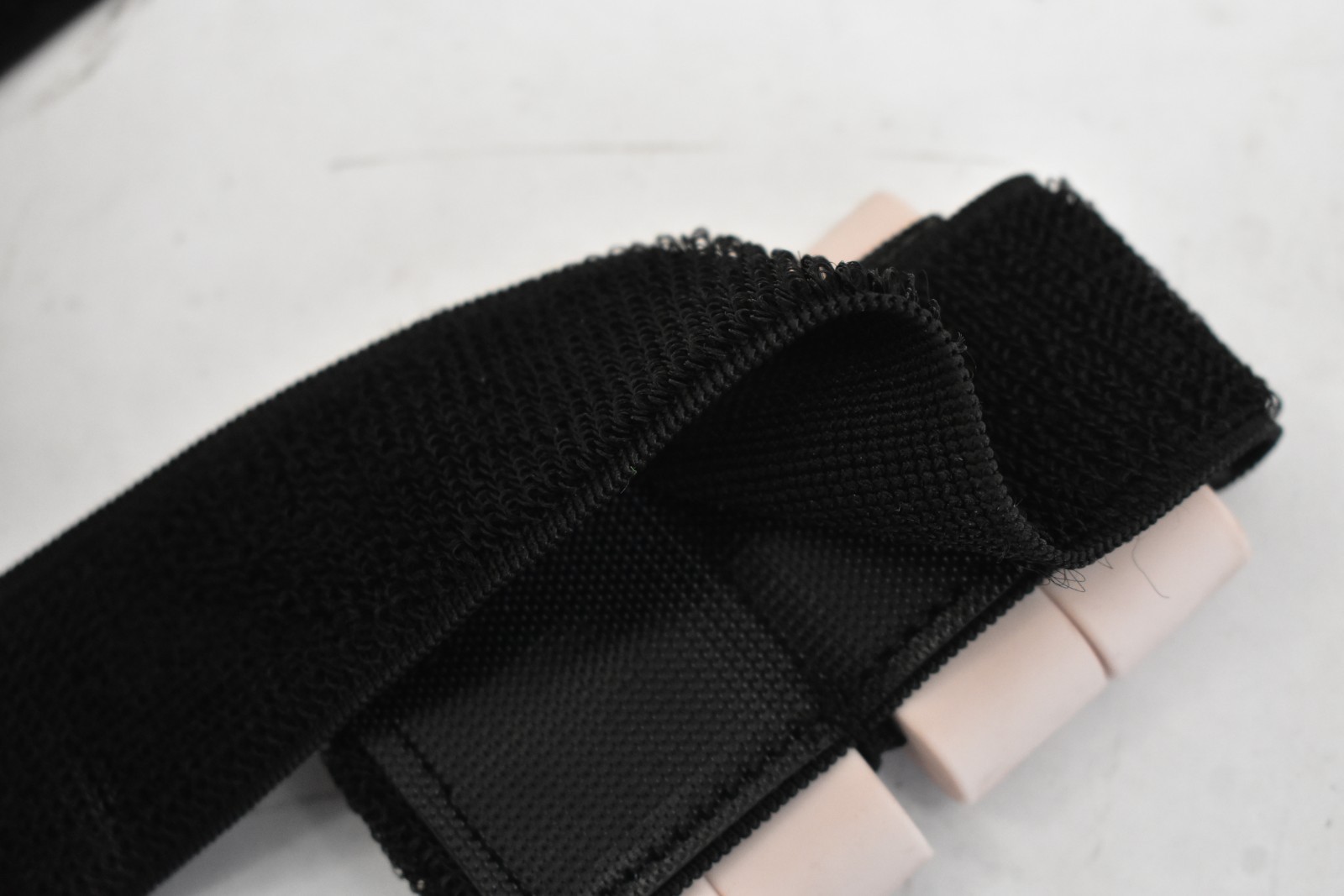 Hook & Loop Ankle Wrist Straps Pink Wristlets & Anklets 2lbs 6oz Total Scuffed
