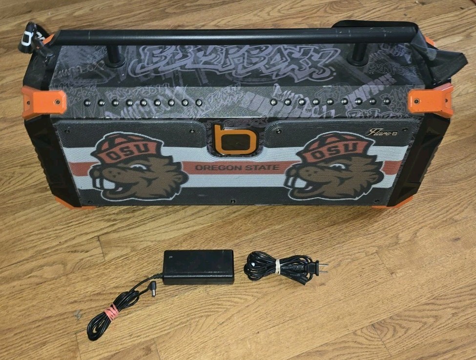 Rare OSU Oregon State Beavers Baseball Bumpboxx Flare 8 Bluetooth Boombox Stereo