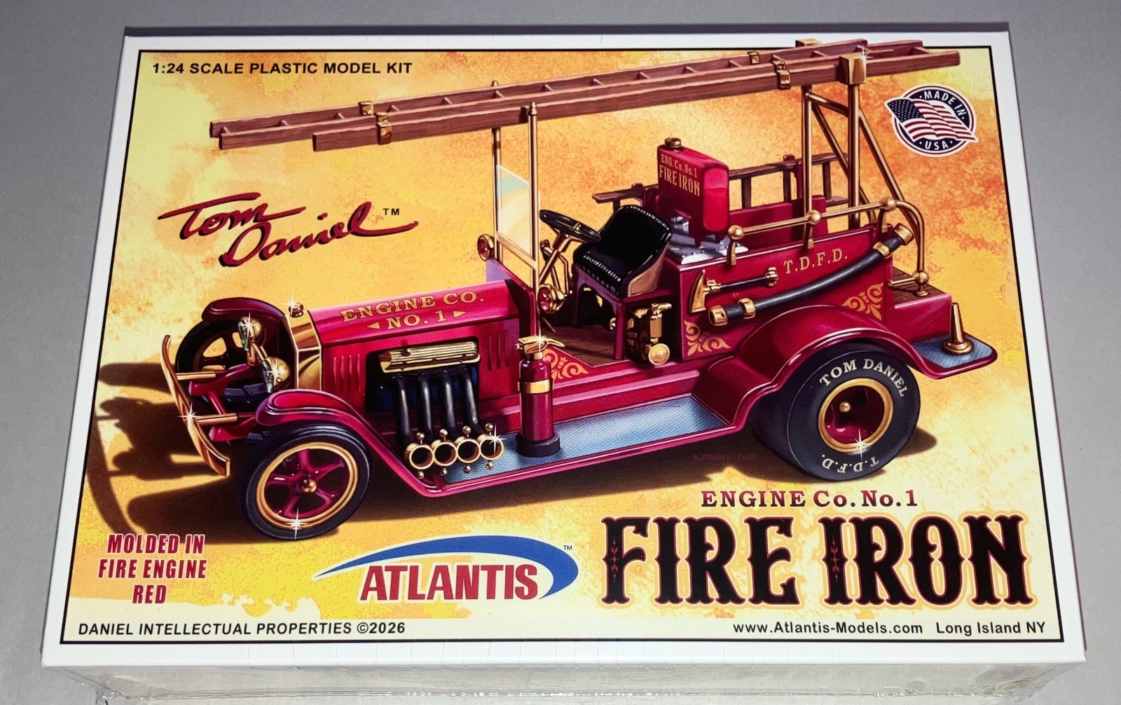 Atlantis Fire Iron Tom Daniel Fire Truck Hot Rod 1:24 scale model car kit 7530