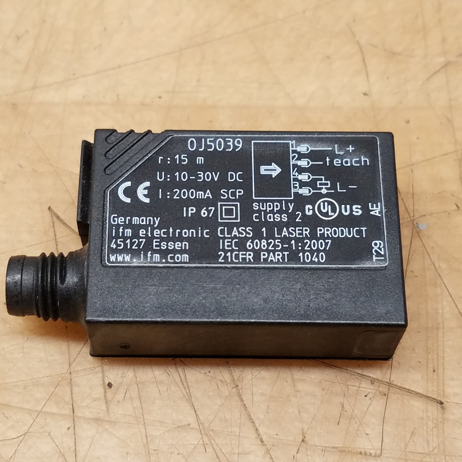 Efector 200 OJ5039, OJELFPKG/SO/AS Photoelectric Sensor, 10-30VDC - NEW