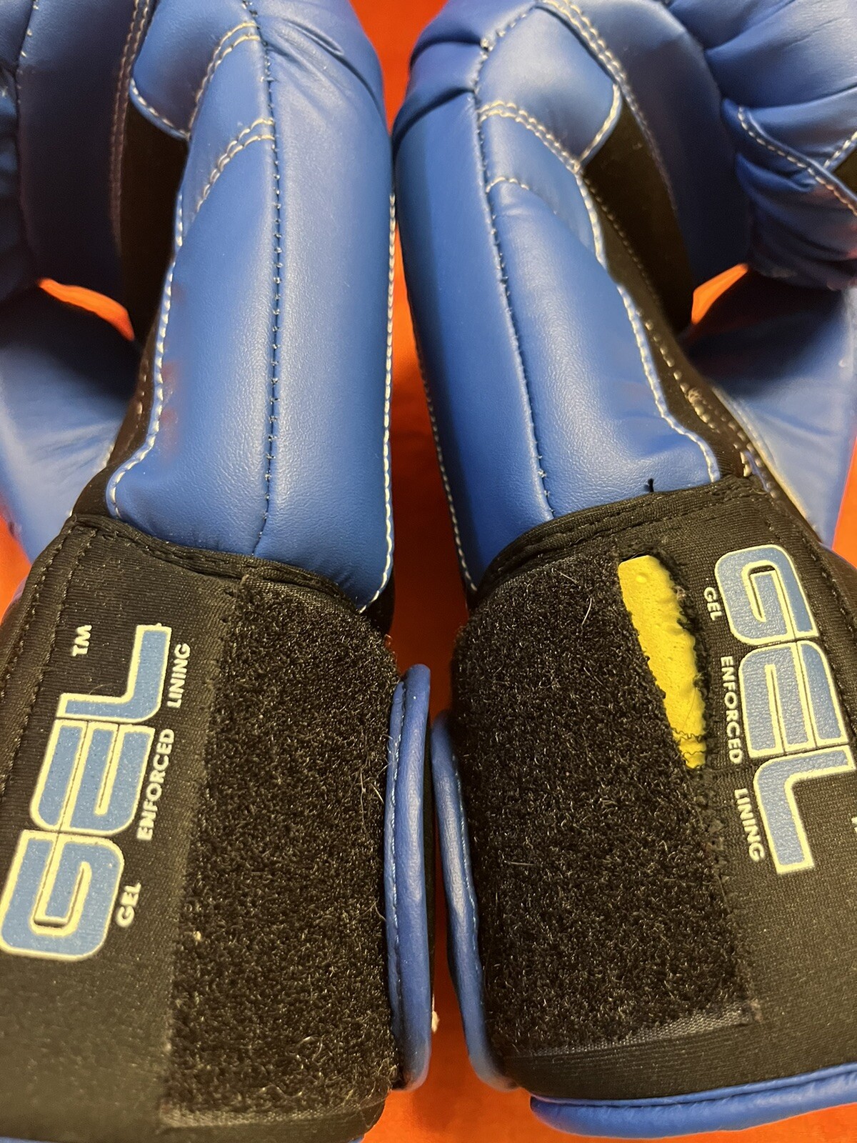 Title Size Medium Boxing Blue And Black Kickboxing Gel Lining Gloves
