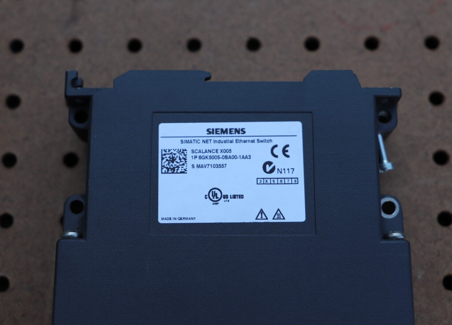 SIEMENS SIMATIC SCALANCE X005 NET INDUSTRIAL ETHERNET SWITCH