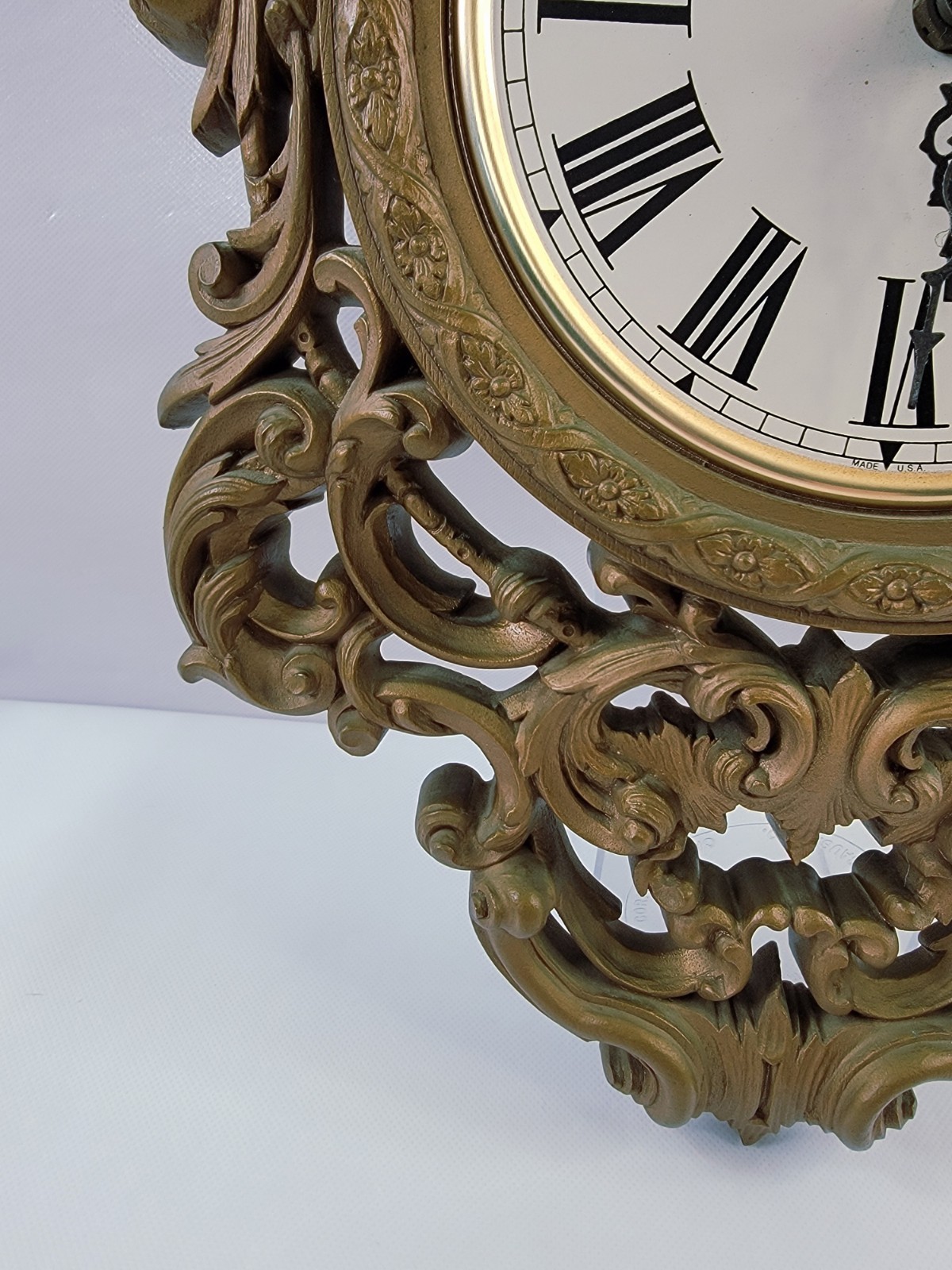1980 Burwood New Haven #2481 21" Ornate Gold Hanging Wall Clock & 2 1970 Cherubs