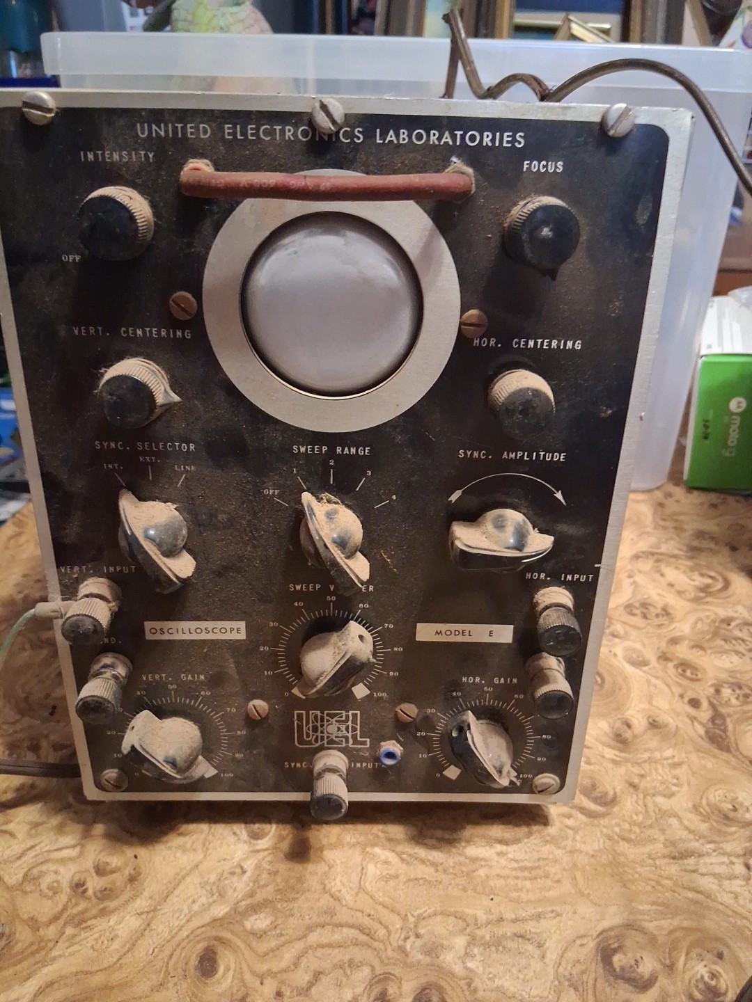 UNITED ELECTRONICS LABORATORIES OSCILLOSCOPE MODEL E PARTS REPAIRS SEND OFFERS