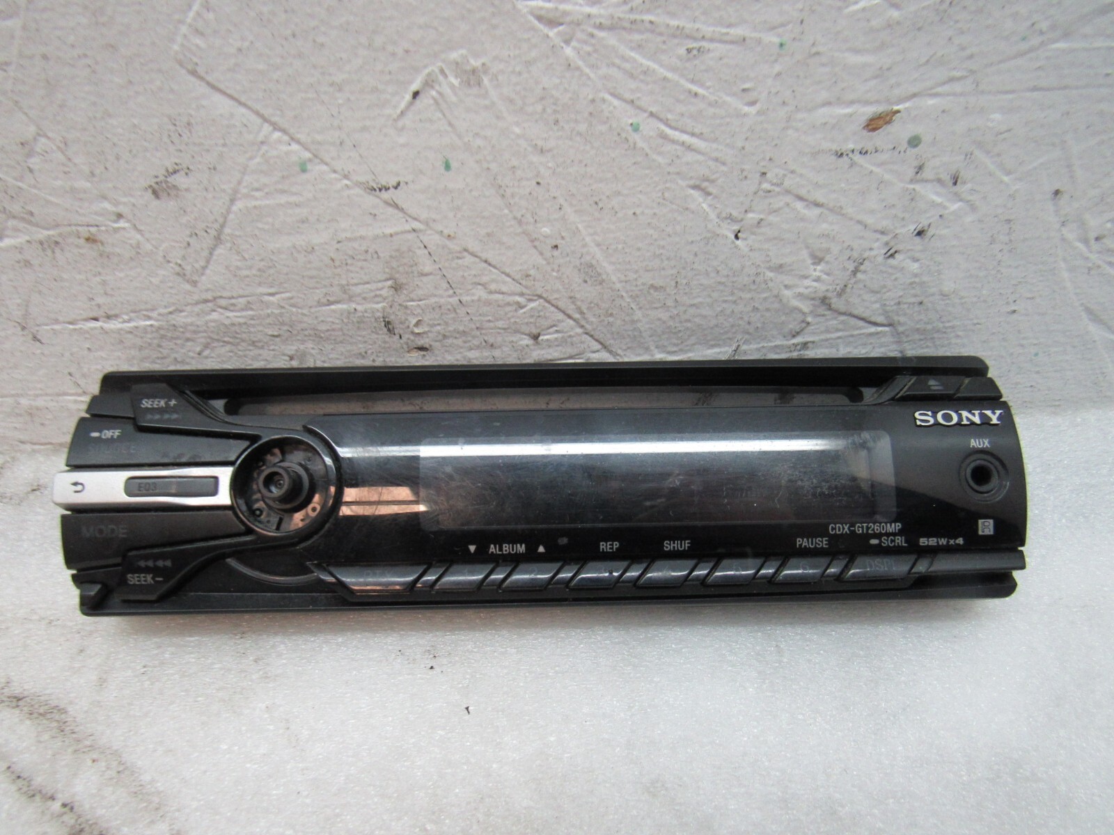 CDX-GT260MP Sony Radio Stereo Aux Face Plate 2xE-74K