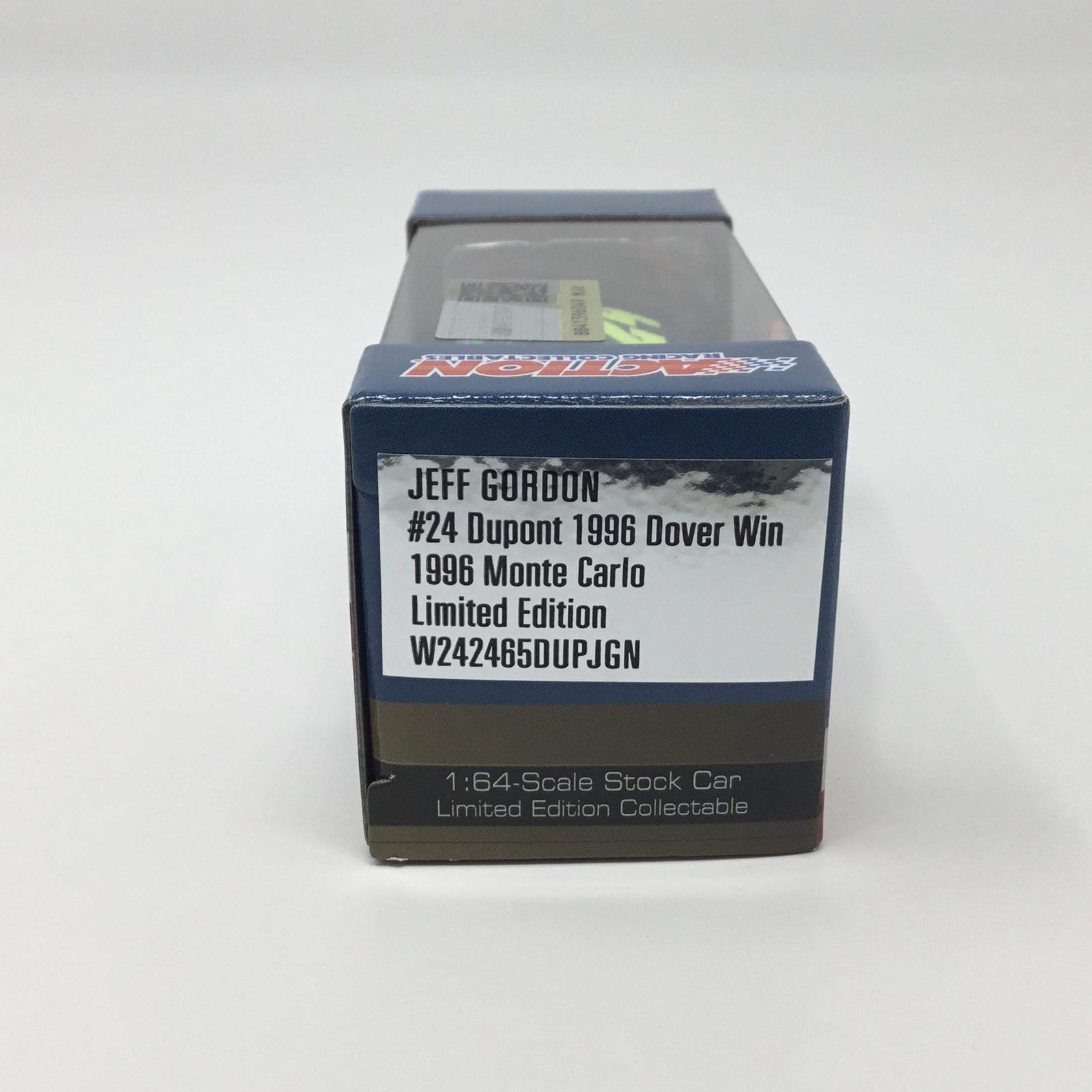 Jeff Gordon 1996 DuPont Dover Race Win 1:64 Diecast