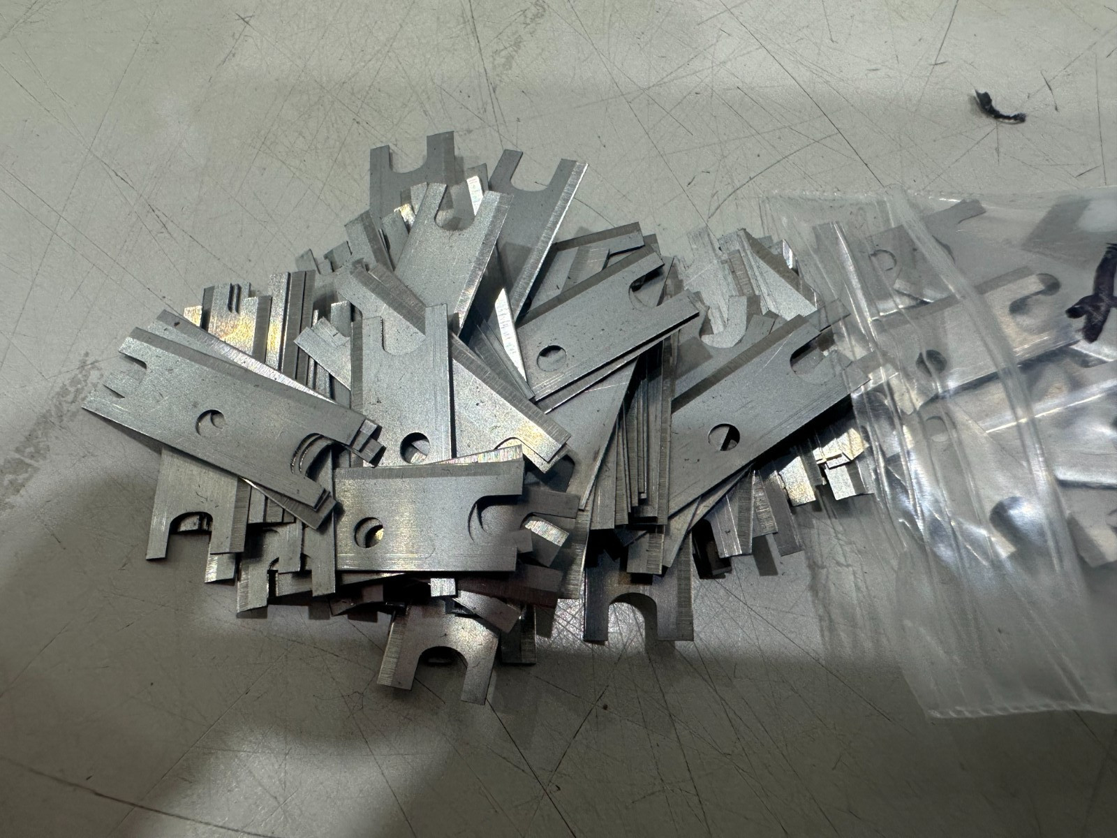 100 Pack of REPLACEMENT BLADES for the CDA08 & CDA 16 CHOPPER GUNS