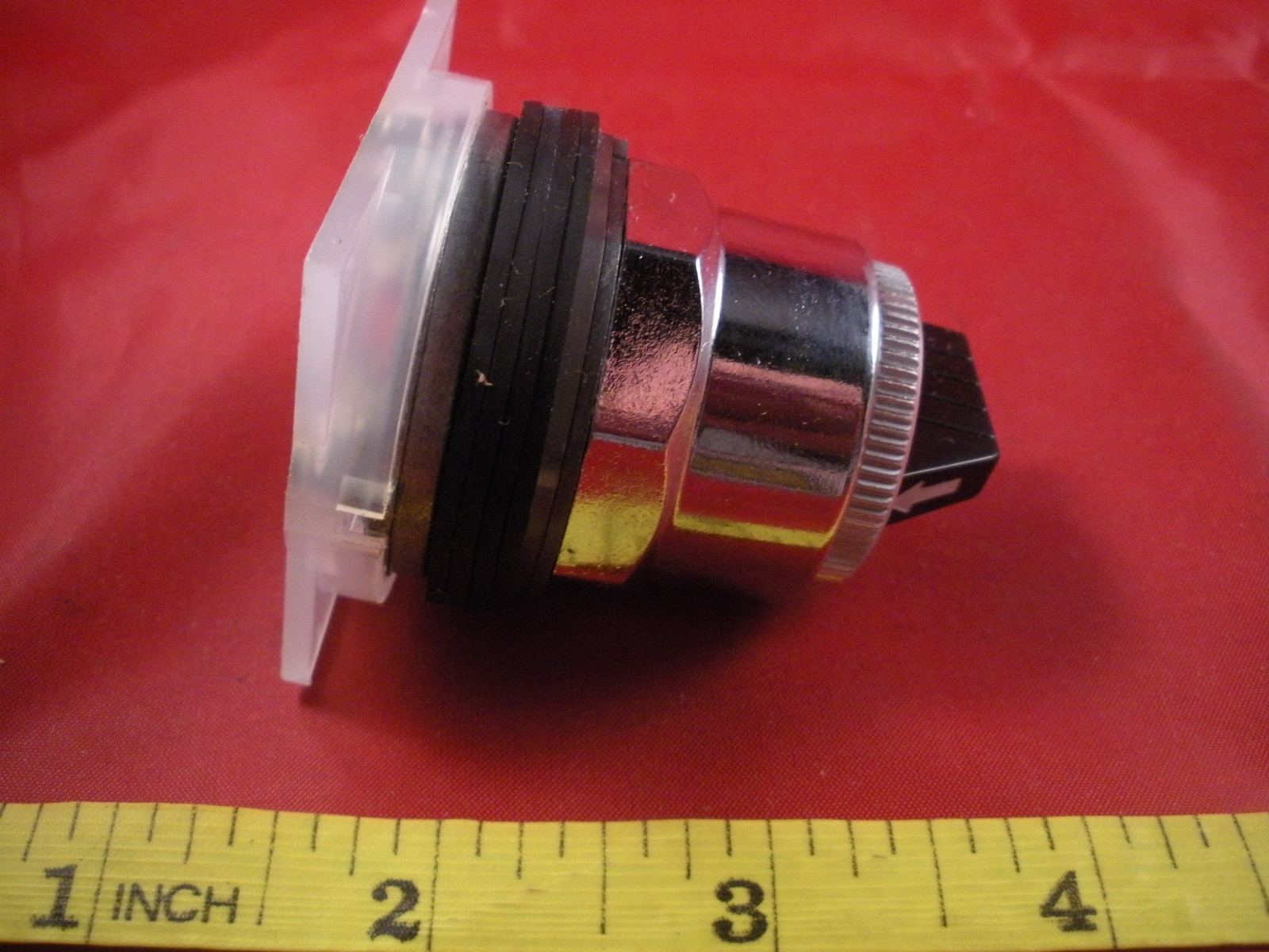 Square D 9001KS65B Selector Switch Operator 3 Pos Spring Return Left to Center