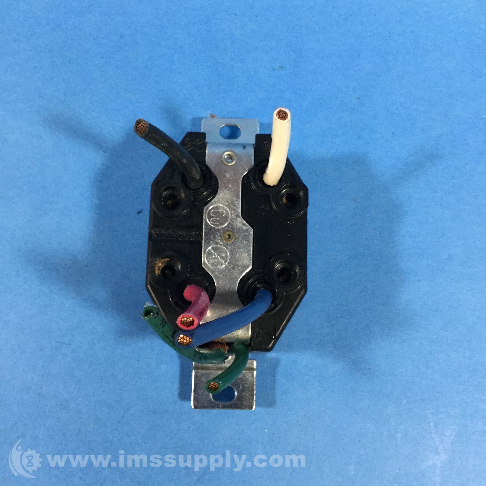 Leviton 72130 Locking Connector USIP