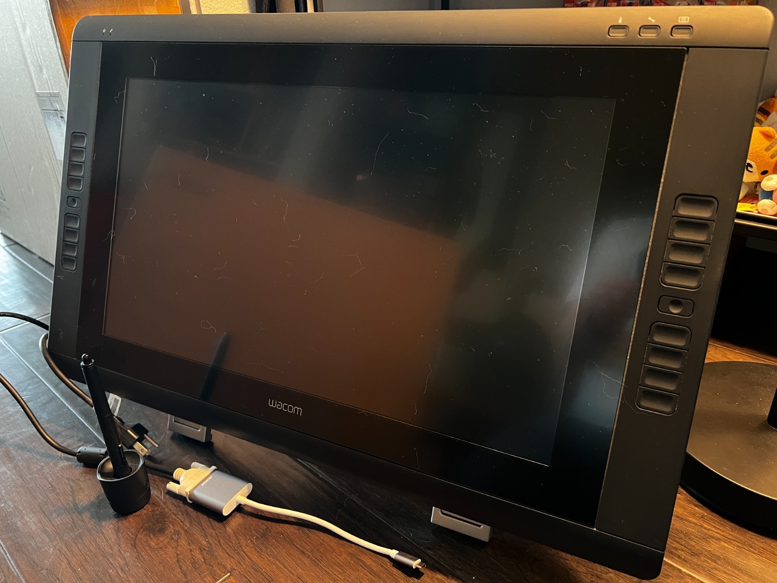 Wacom DTK2200 Cintiq 22HD 21-Inch Tablet EVERYTHING INCLUDED Very good condition