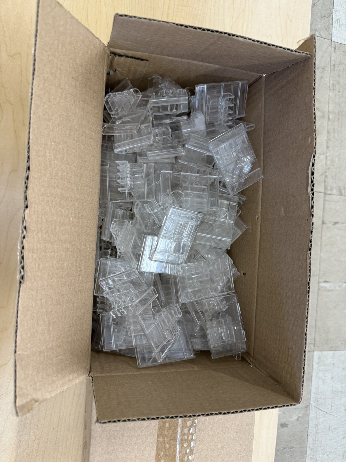 2” Wide Top Load Four Wire Scan Hooks Clear ABS Material 100PCS