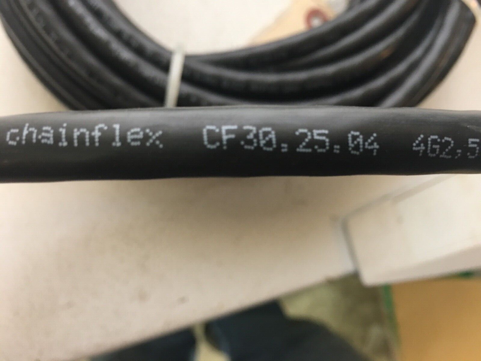 CHAINFLEX CABLE CF30.25.04, Style 2570, 50 ft (bin30)