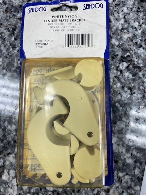 NEW Sea Dog Marine White Nylon Fender Mate Bracket Set # 327200-1