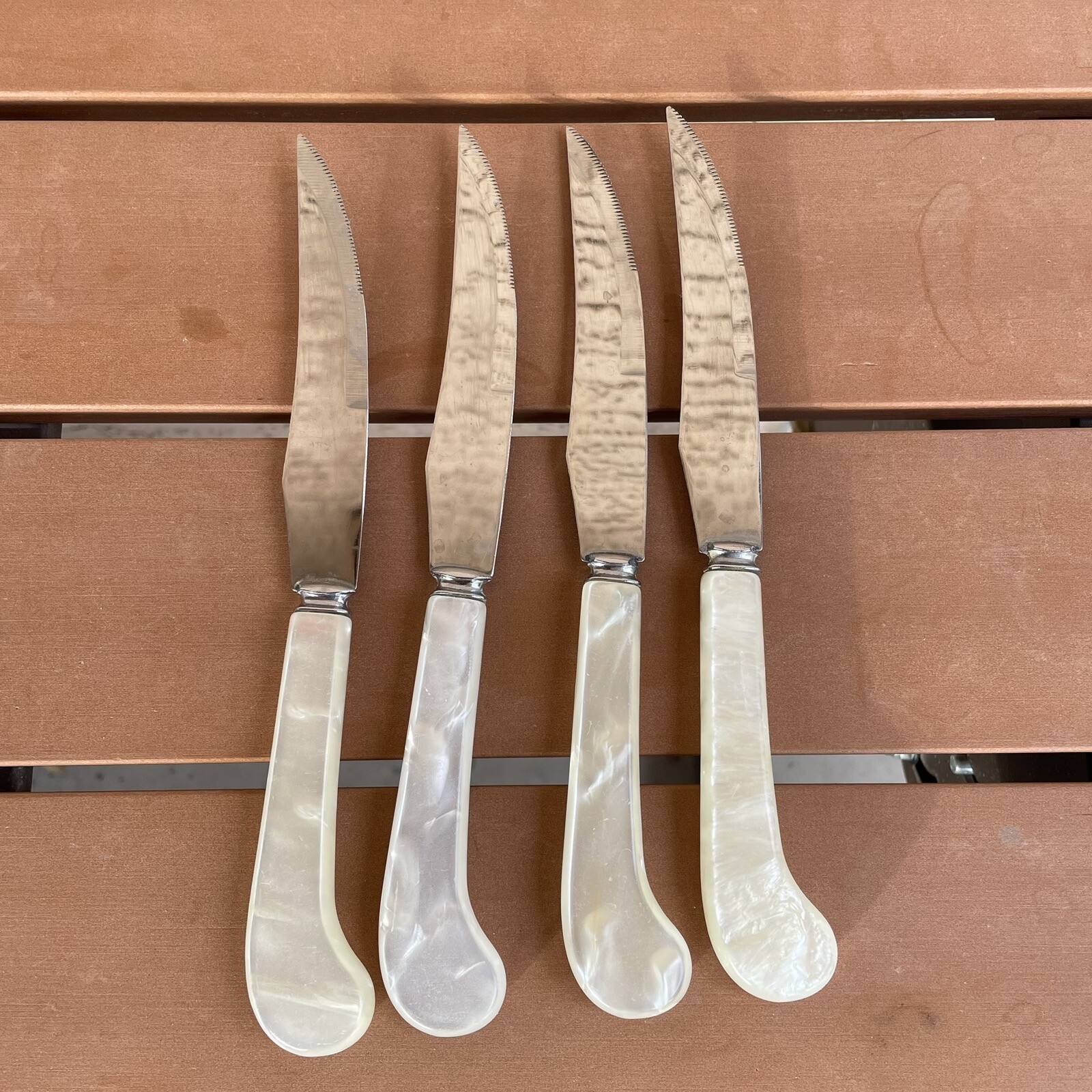 LP Co Steak Knife Set Of 4 Made In Sheffield England Pearl Look Handles