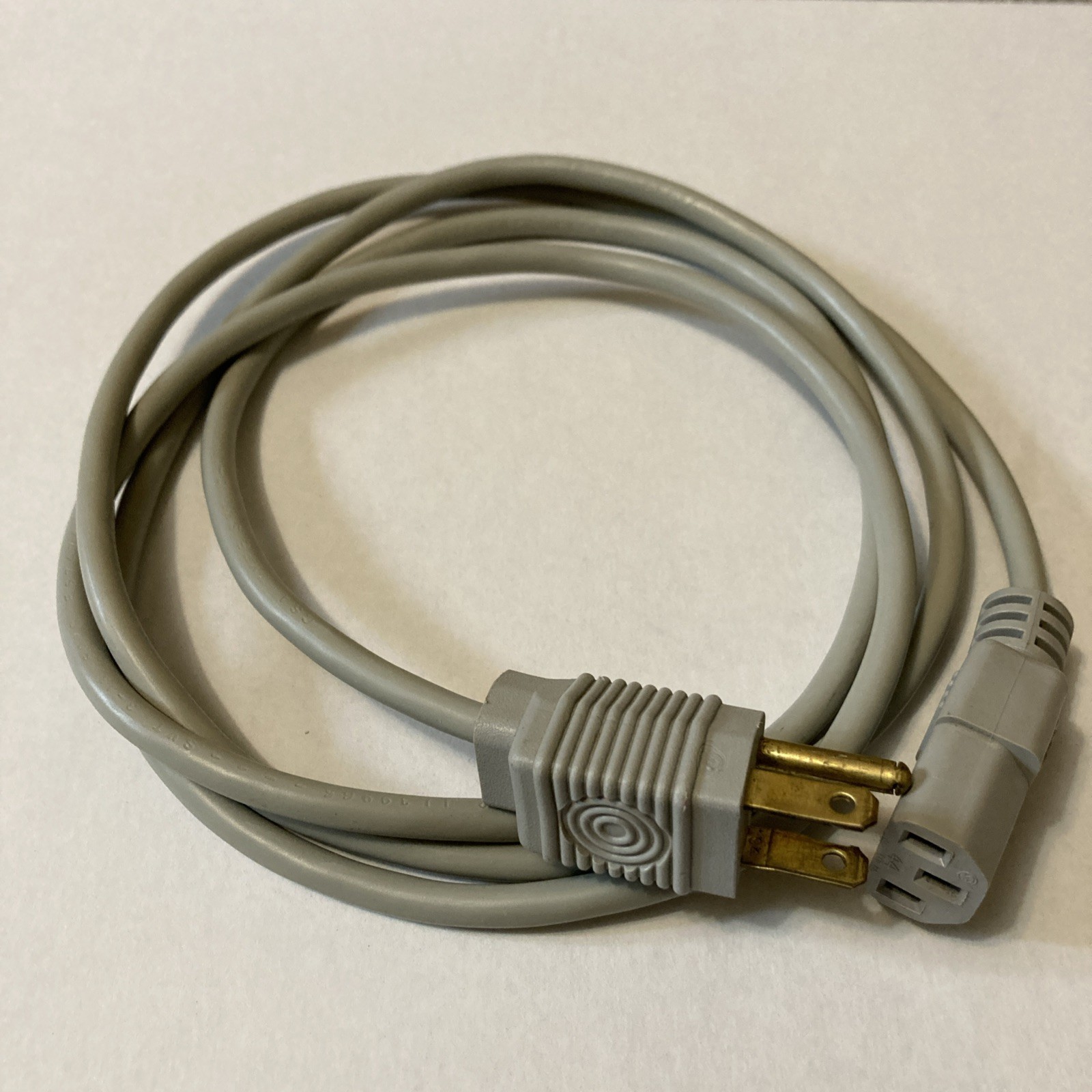 Vintage Apple OEM Bullseye Power Cord Cable 6 Ft Long Gray Untested