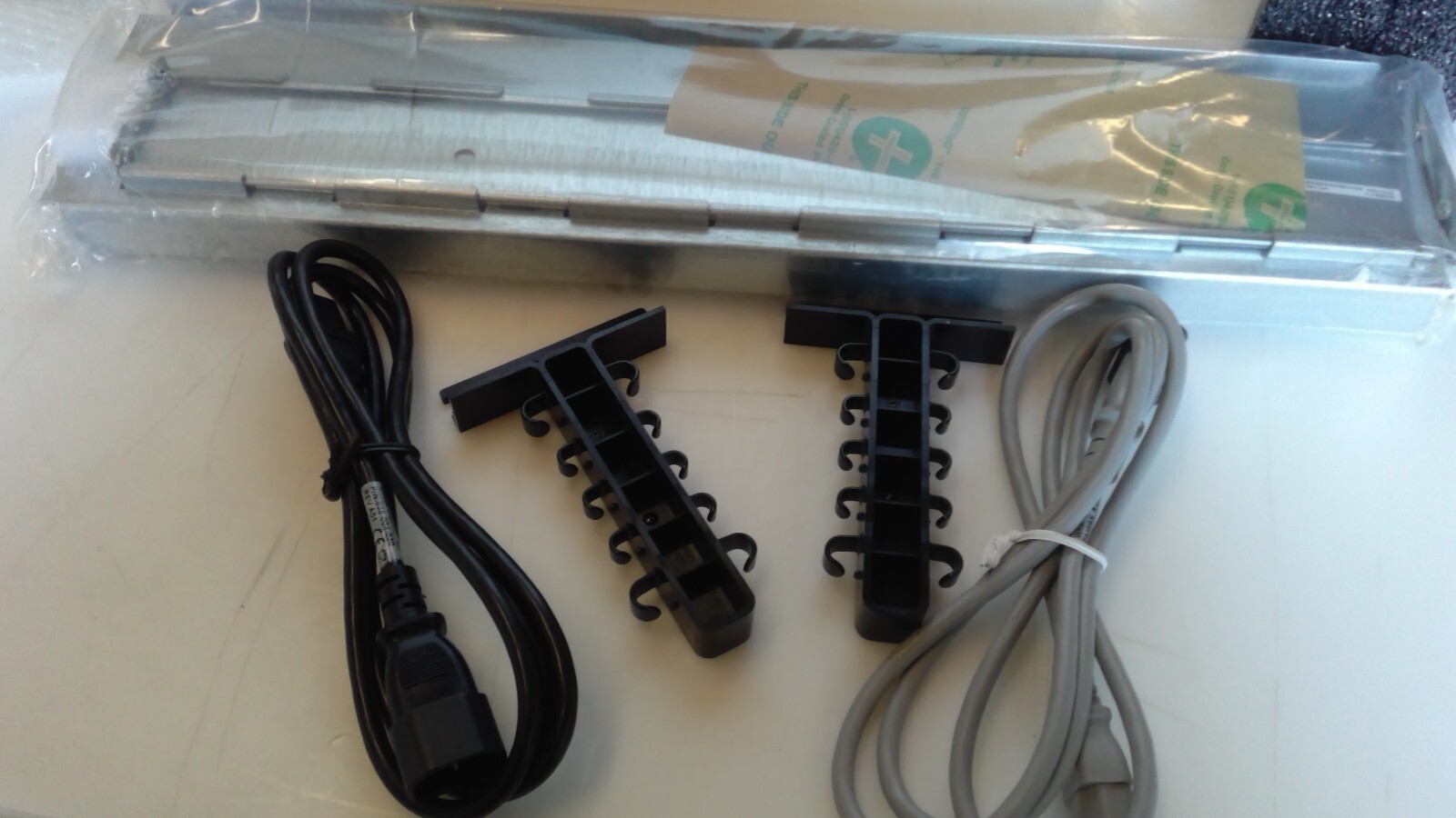 106-886-125 EMC Adjustable Rails Kit for 2P-DAE 042-004-593 (lot of 2)