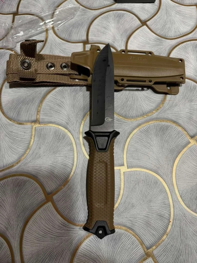 Gerber StrongArm Fixed Blade Knife Plain Edge - Coyote Brown