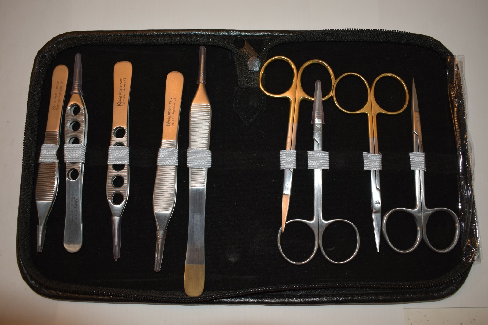 KONIG SURGICAL INSTRUMENTS 9 PIECE SET