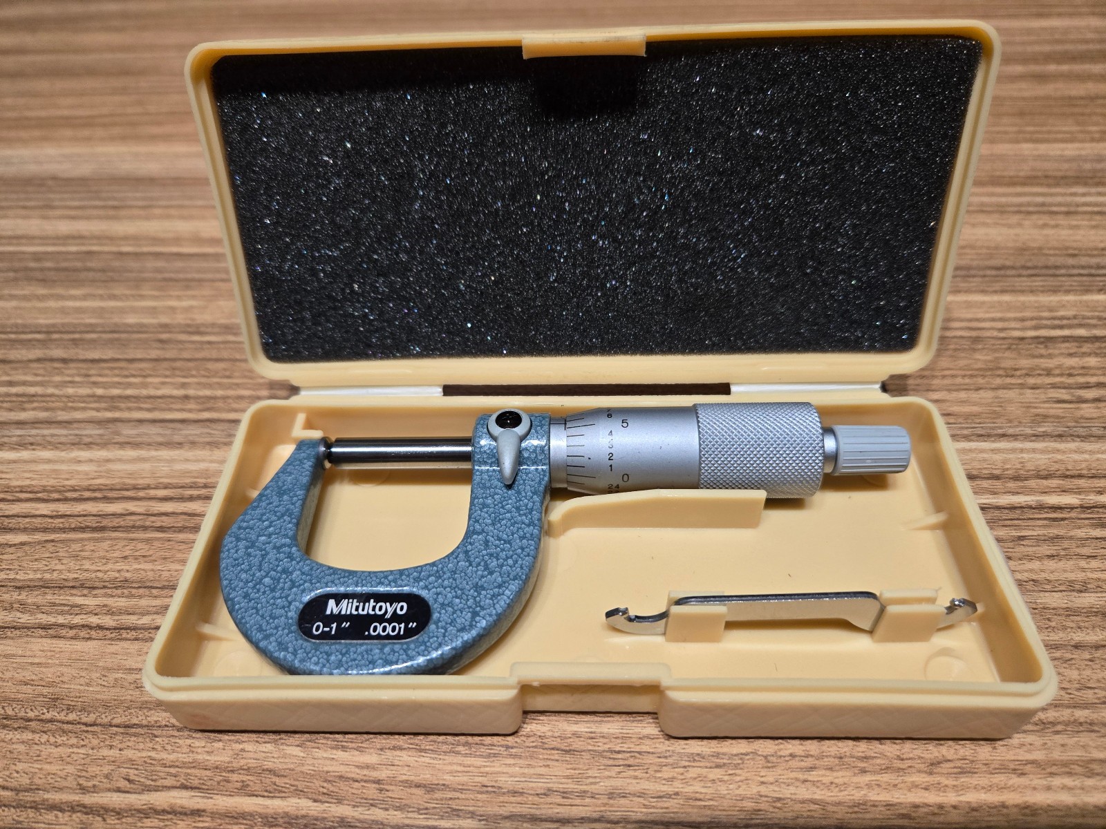mitutoyo micrometer 115-153 1 Inch Max Measurement, 0.0001 Inch Graduation