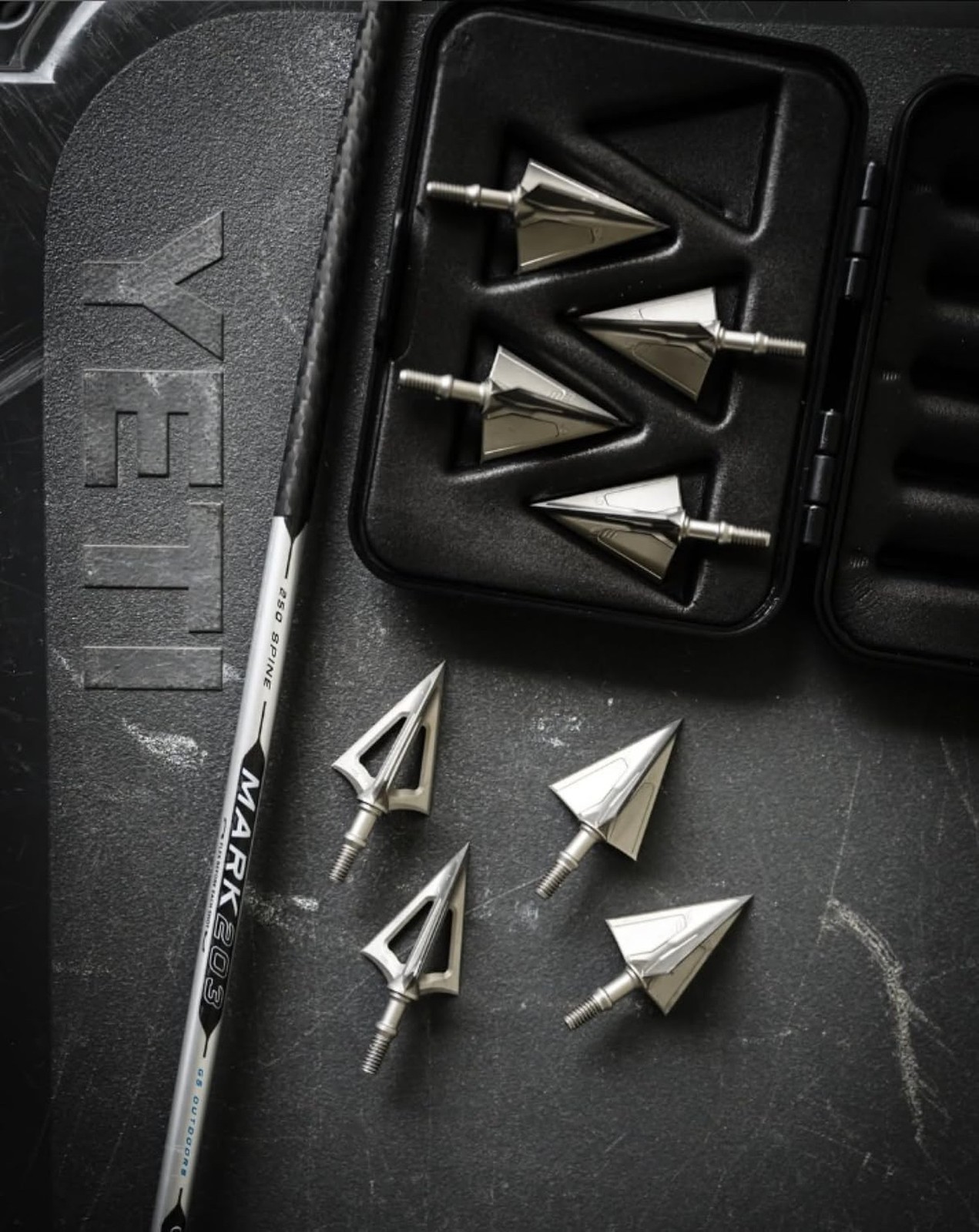 G5 Montec M3 Solid Fixed 3-Blade Broadheads, 3 Pack, Compound & Recurve