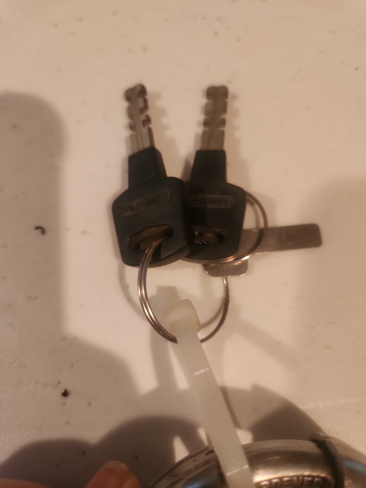 Abus 20/70mm Stainless Steel Diskus Lock 2 Keys Good