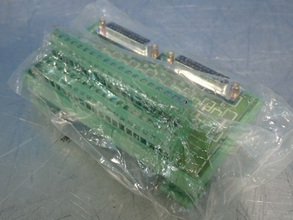 ALLEN BRADLEY 1771-RTP4 REMOTE TERMINATION PANEL 04220430534