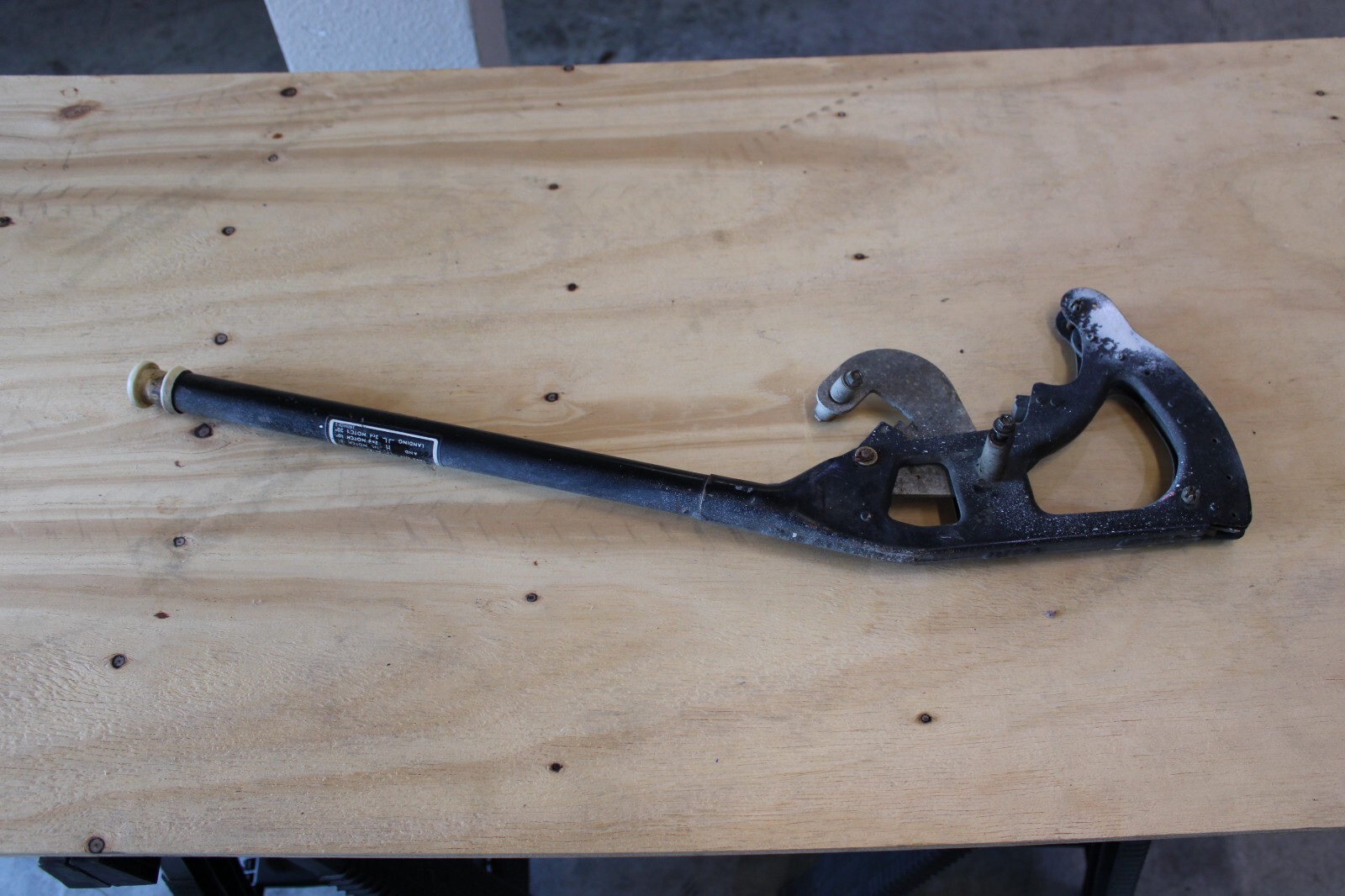 Cessna T188C 'Ag-Husky' P/N 1660302-4 Flap Lever Assembly w/Ratchet