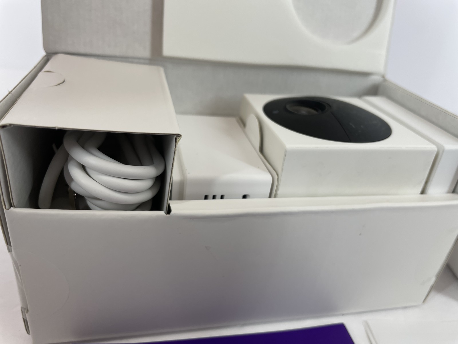 Roku Outdoor Camera SE Smart Home Security Camera System Wireless Battery NEW