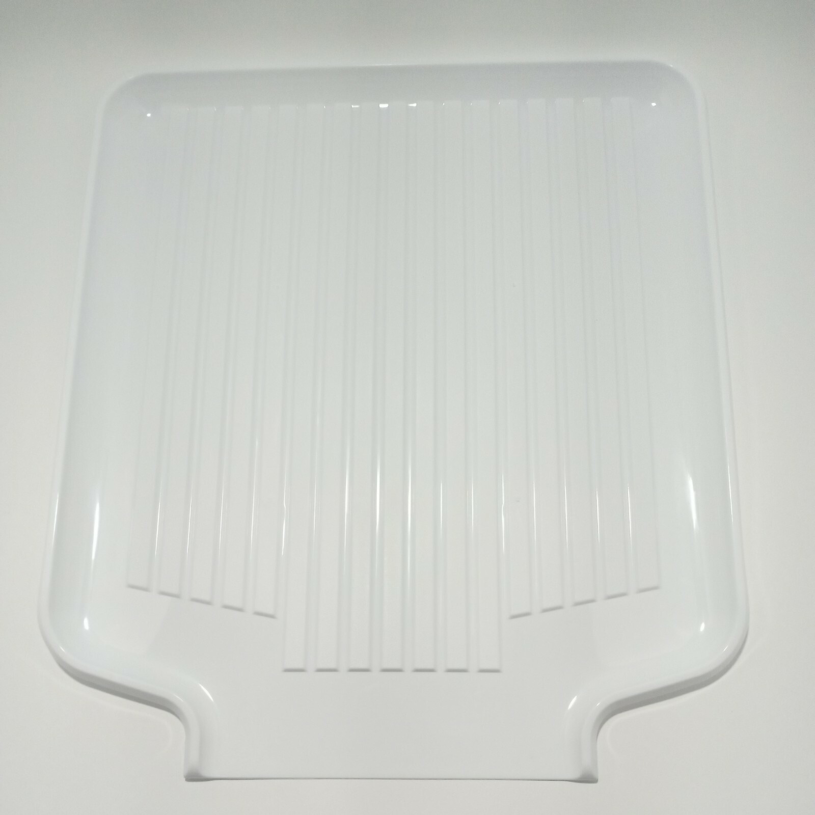 Dish Drainer Tray Board Drainboard Dish Drain white New 15.25 in x 13.375 .