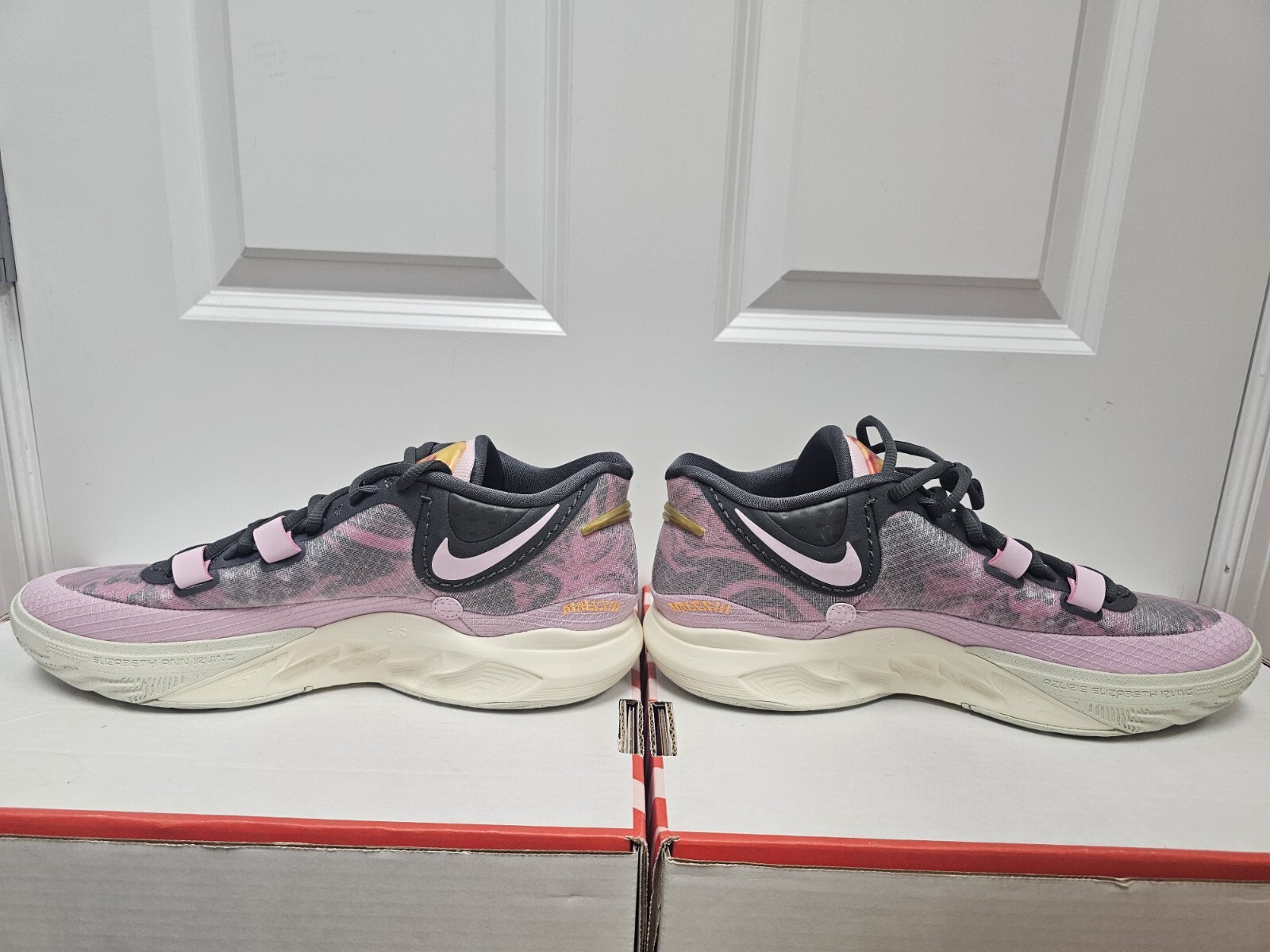 Nike Kyrie 8 ASW | Basketball Shoes | Purple/Pink | M 13 | W 14.5 | EU 47.5 -NEW