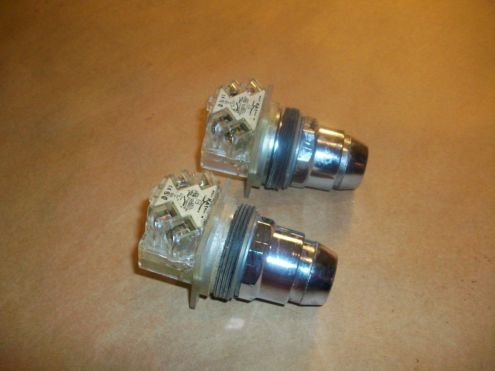 2pc Square D Cylinder Lock / Keyed Selector Switch USED