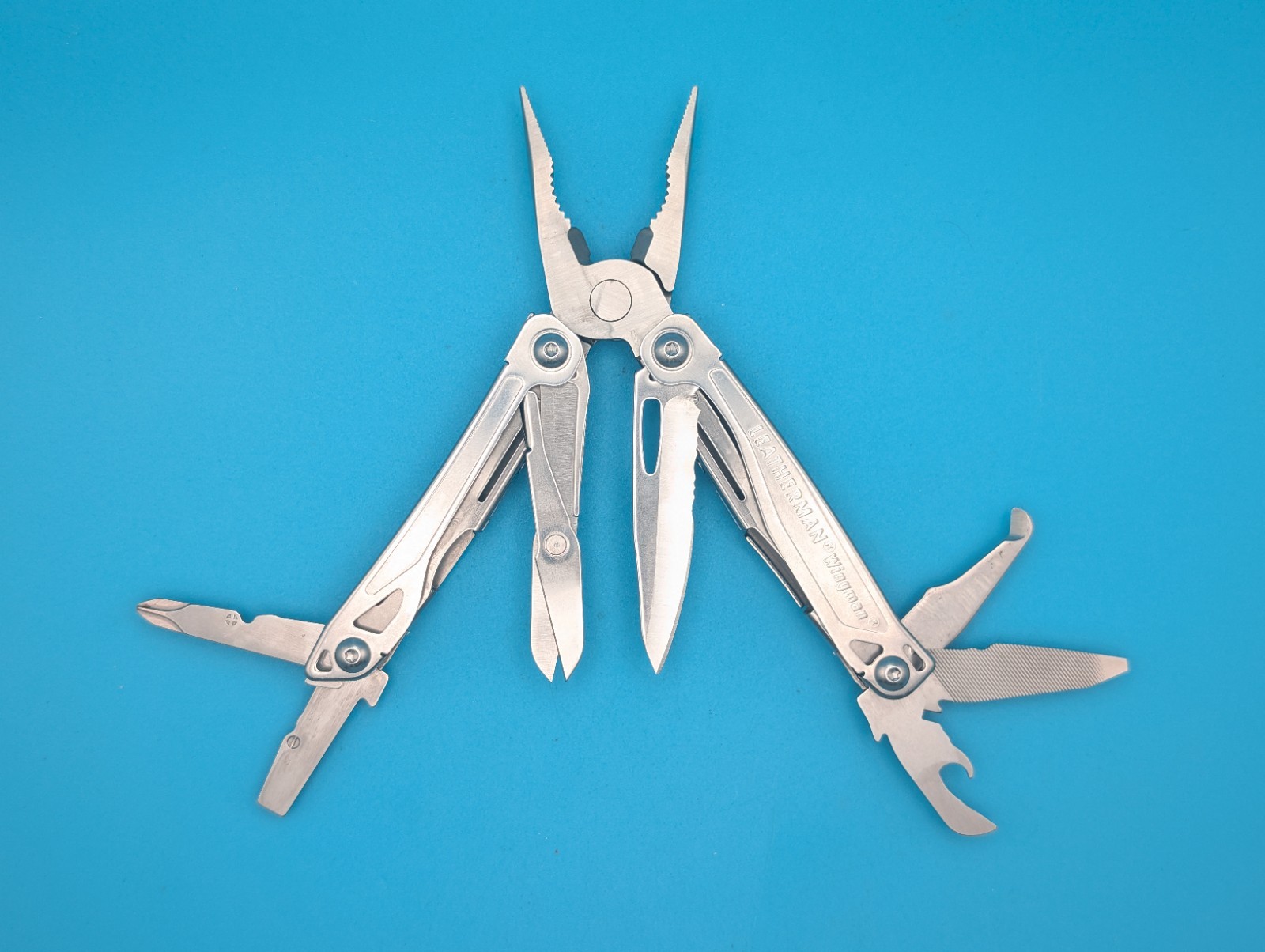 LEATHERMAN WINGMAN MULTI-TOOL! FAST SHIPPING!