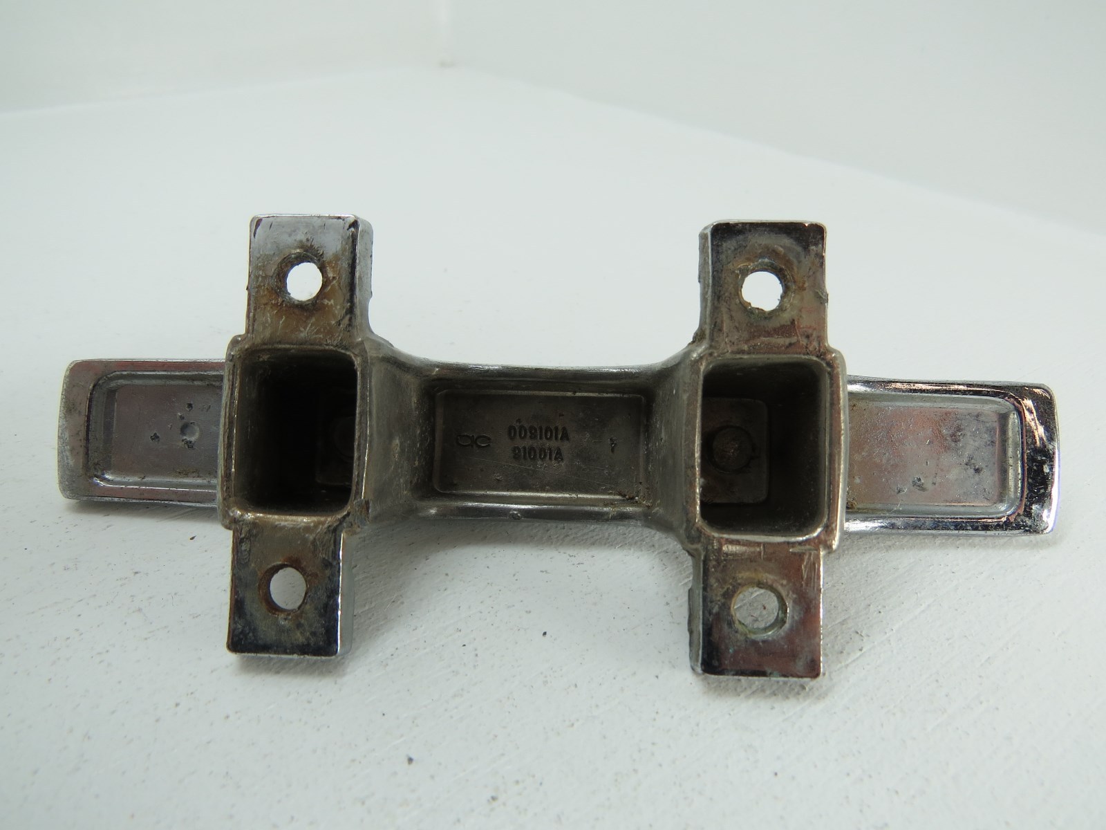 6 INCH CHROME CLEAT BOAT DOCK (D2A1469)
