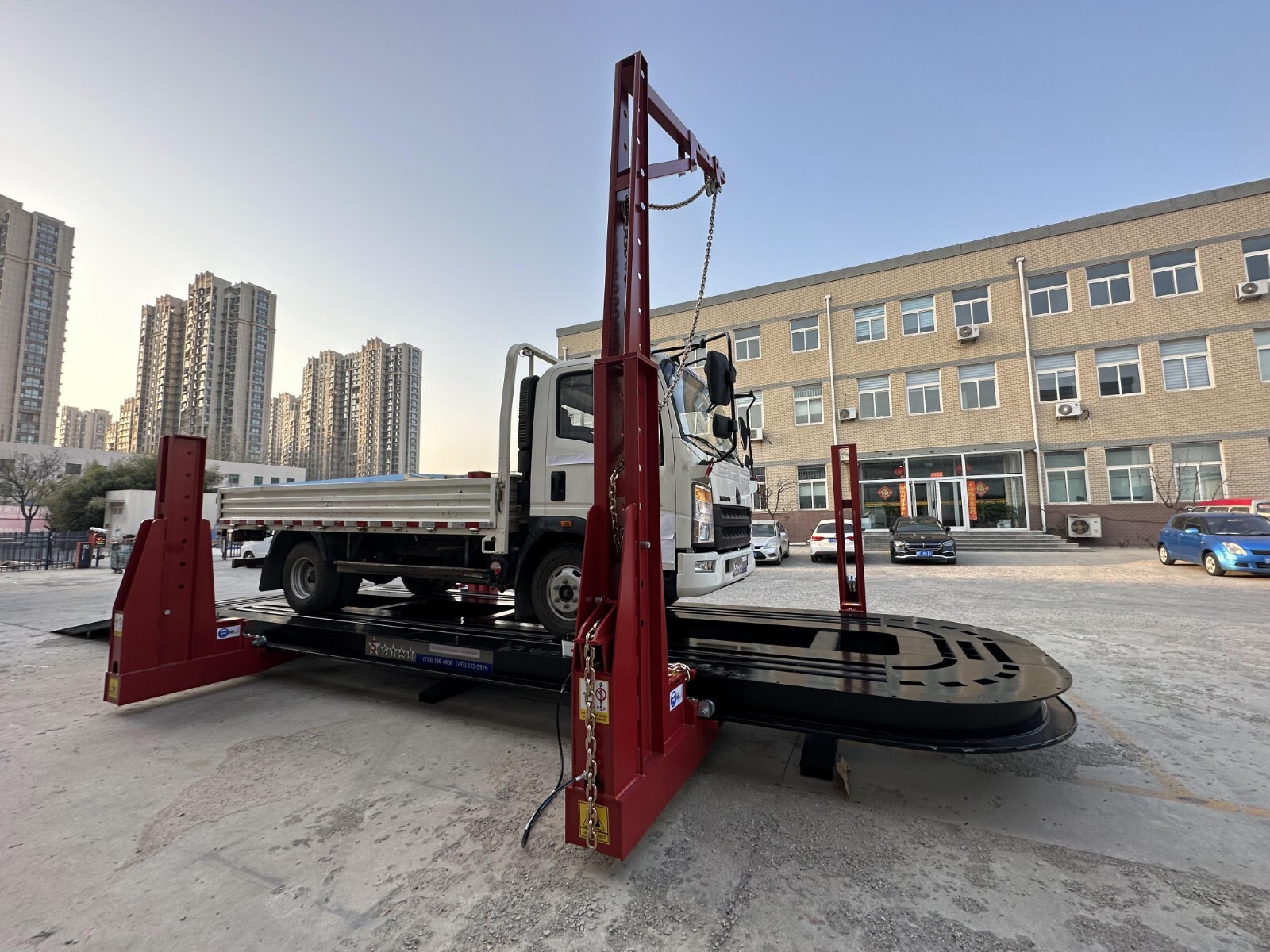 FREE SHIPING NEW 28 FEET LONG 4 TOWERS HEAVY DUTY 25-Ton pulling capacity towers