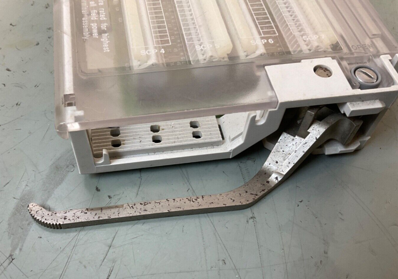 HP Agilent E1413C / E1413-60111 64 - Channel Scanning A/D Module Terminal Block