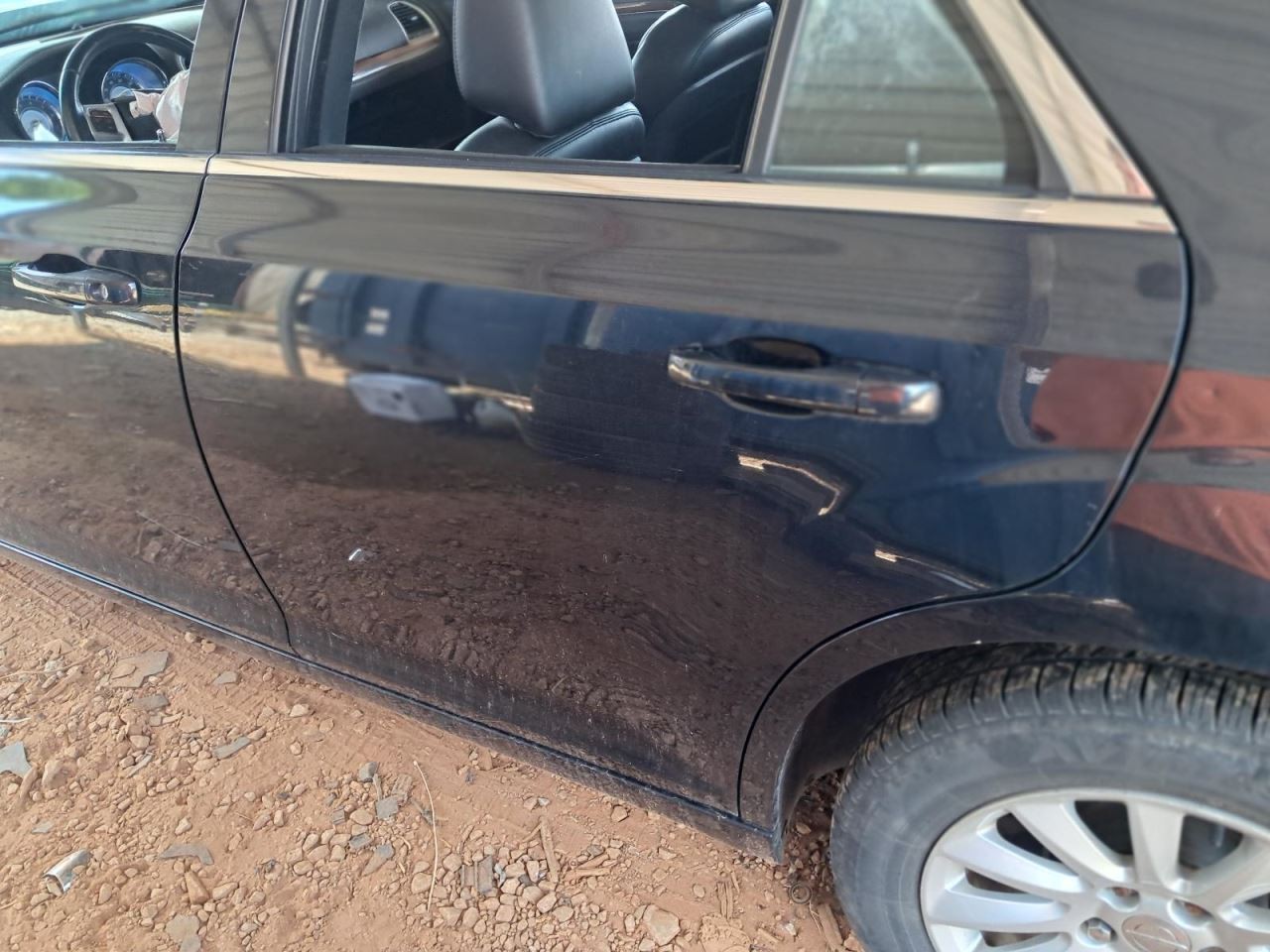 300 2014 Glove Box 4736785
