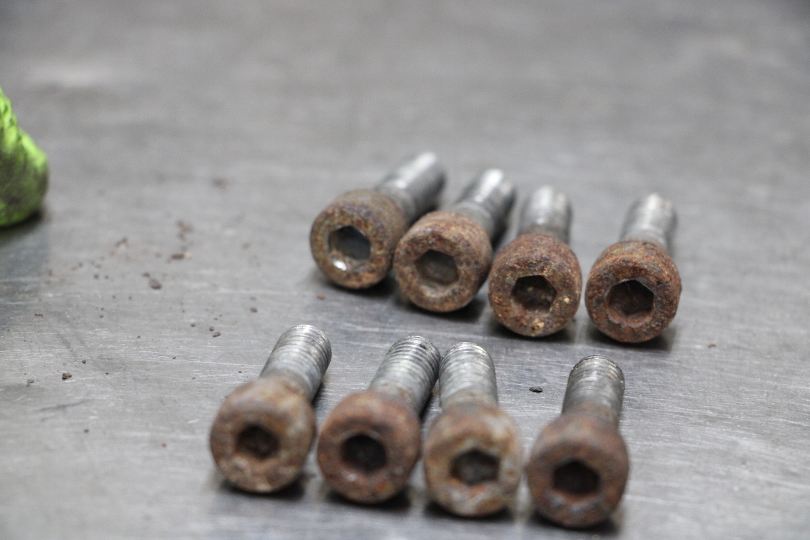 08-09 Suzuki GSXR 600 Exhaust Header Nuts Bolts