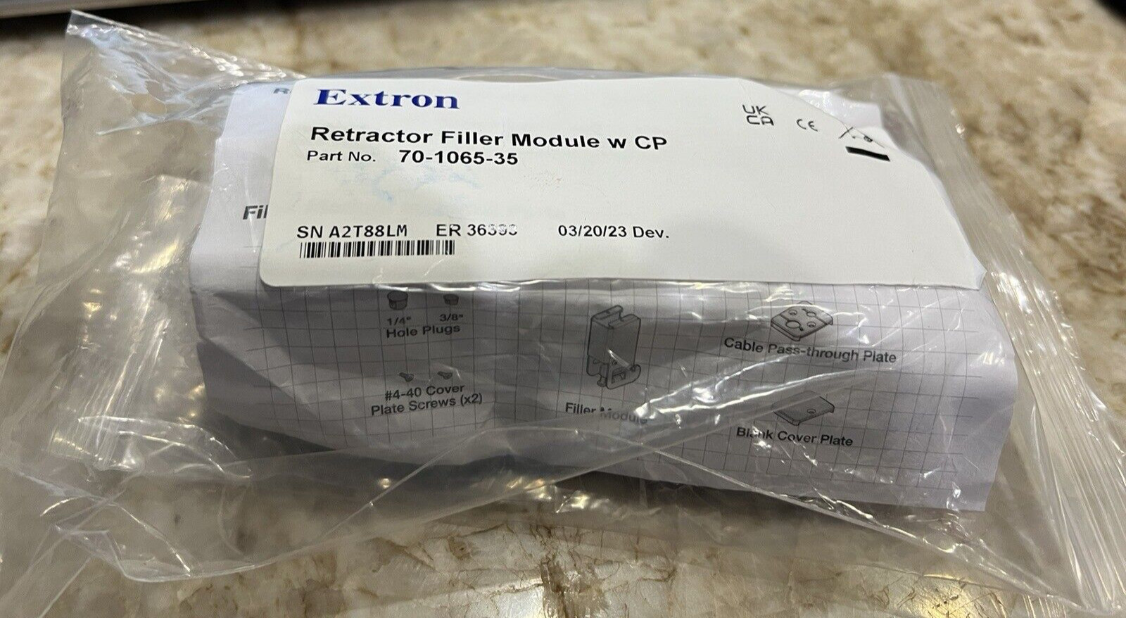 Extron Retractor Filler Module blank and cable pass-through 70-1065-35 New