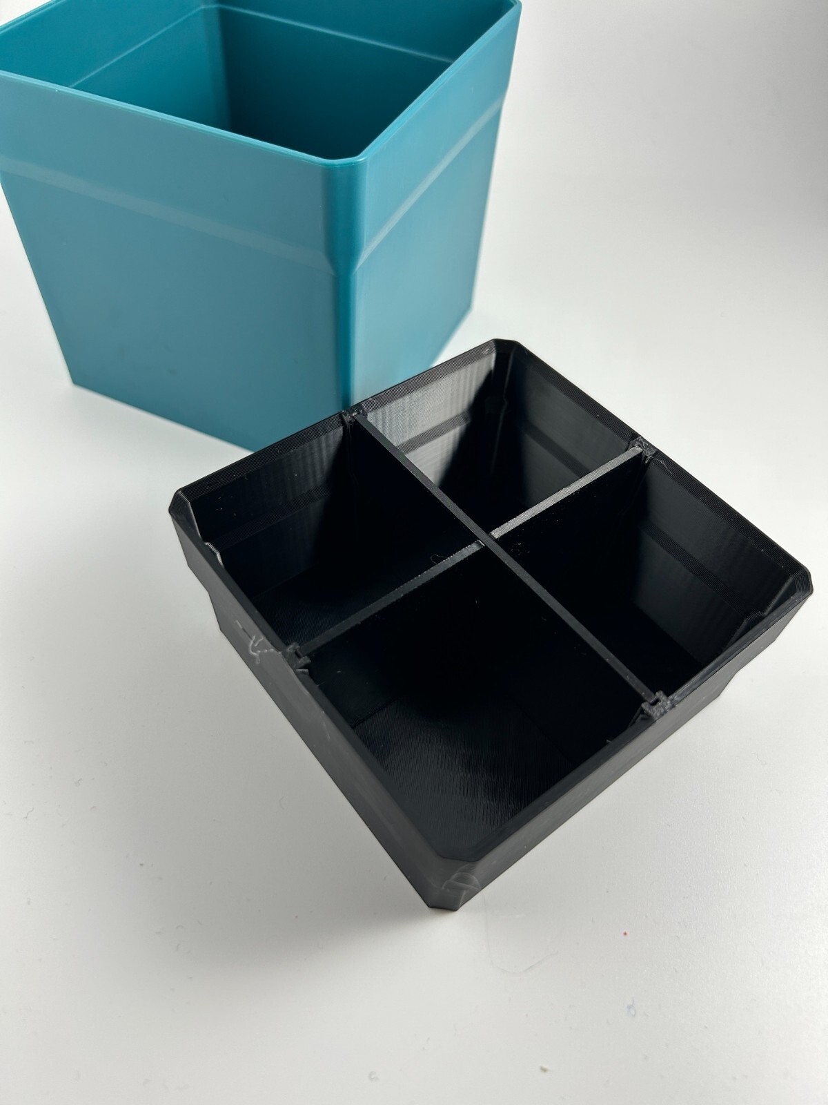 Nesting Cups Upper with Adjustably Dividers for Makita 191x80-2