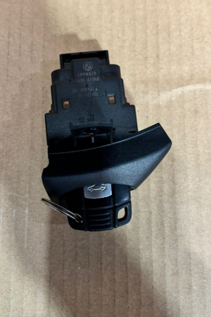 BMW X1 20i N20 E84 ENGINE CONTROL ECU SET 8603576