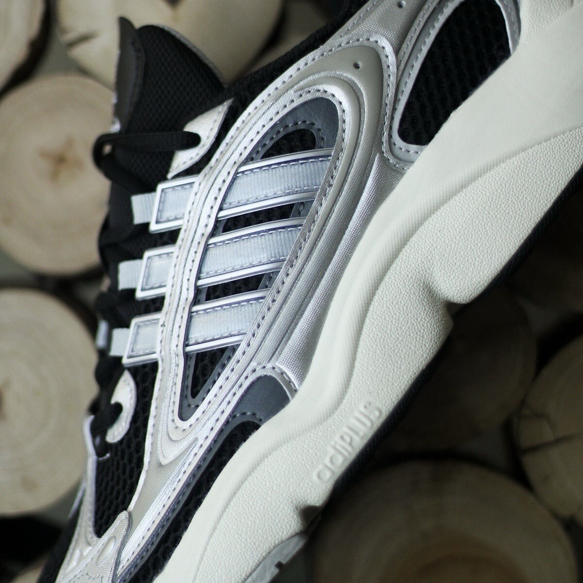 Adidas Originals Ozmillen Men’s Sneakers Running Shoe Athletic Trainers #012