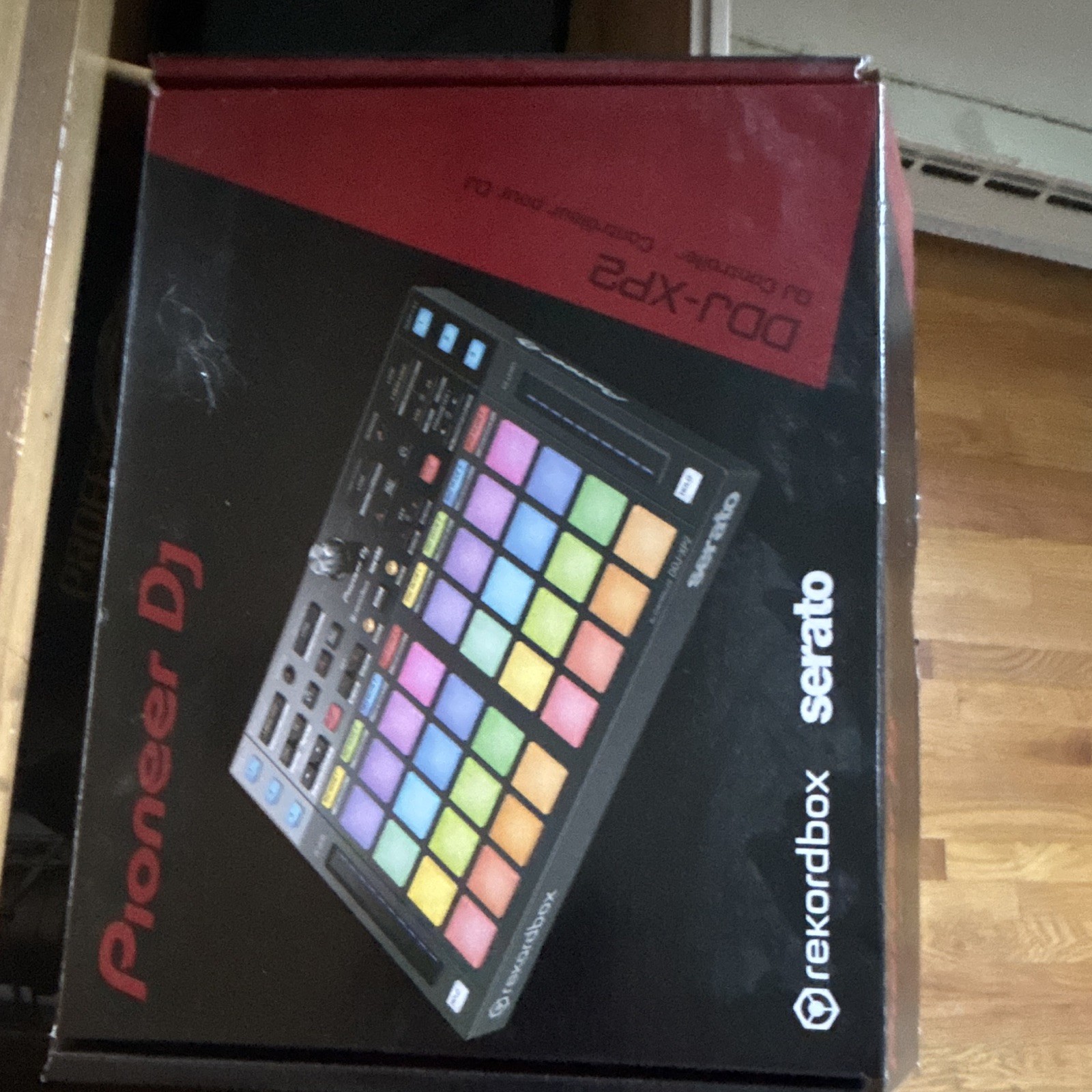 Pioneer DJ DDJ-XP2 DJ Controller 32 Performance Pads Loop/Sampler USB Serato