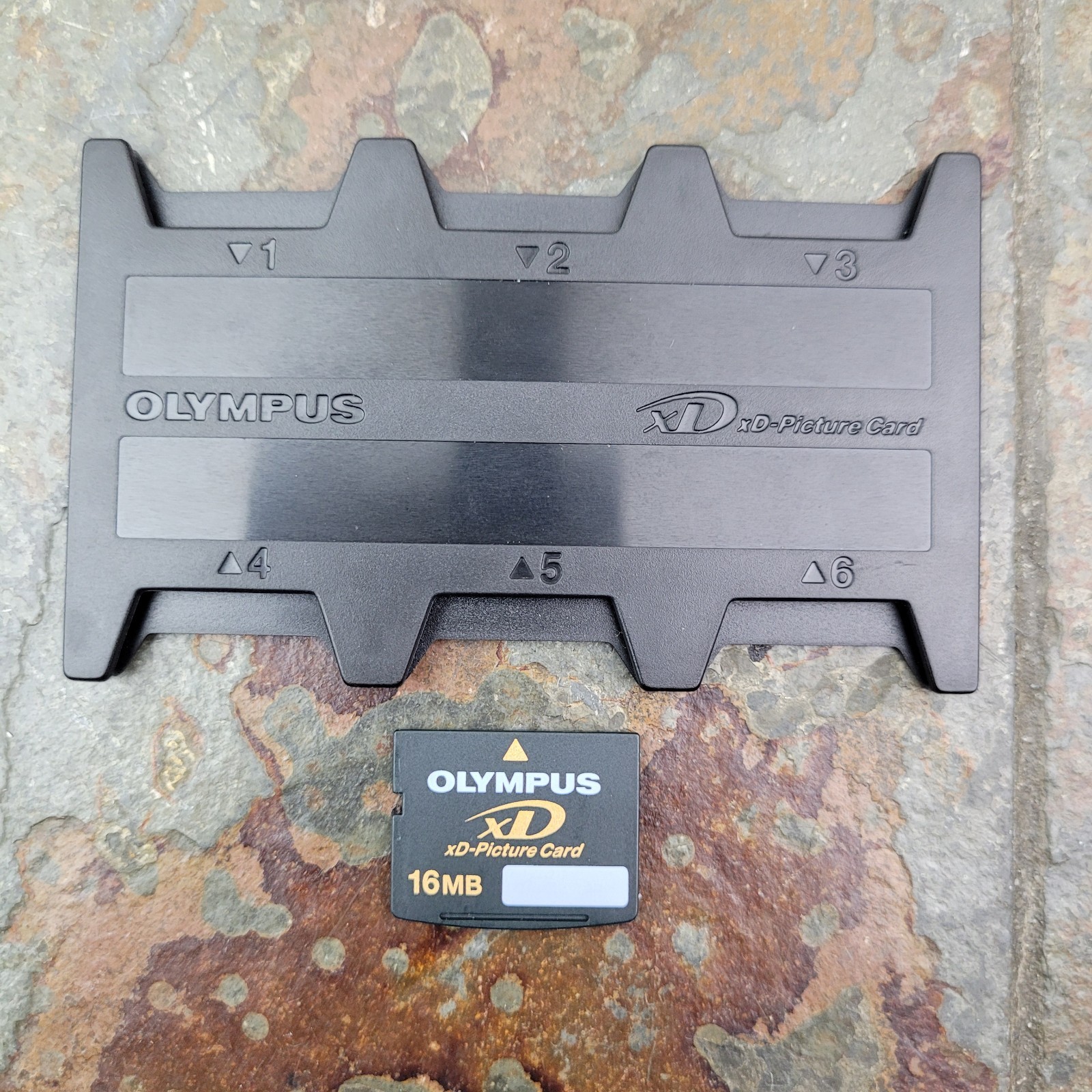 Olympus xD Picture Card 16MB Camera Memory Card