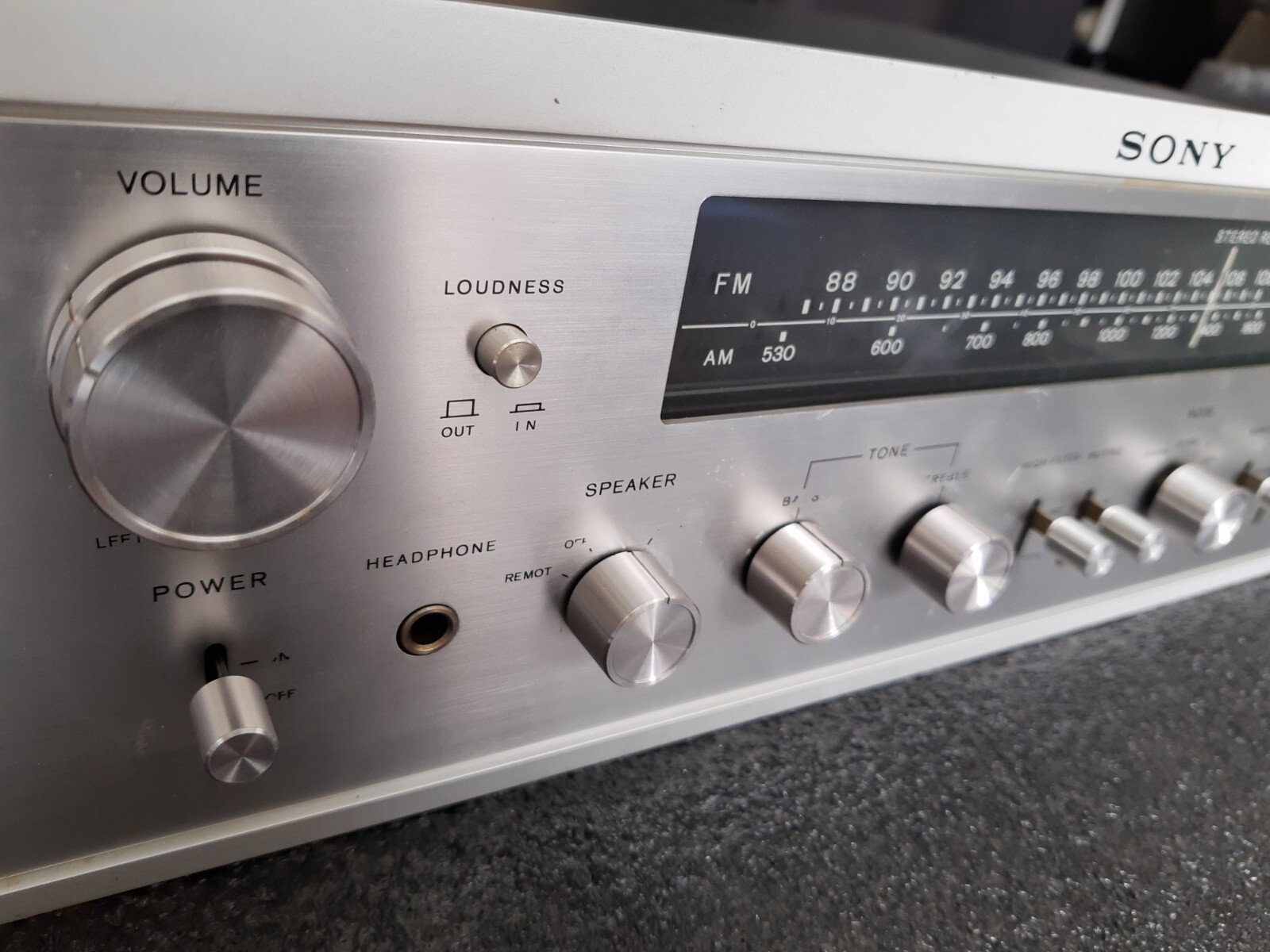 Sony STR-6050 AM/FM Stereo Receiver