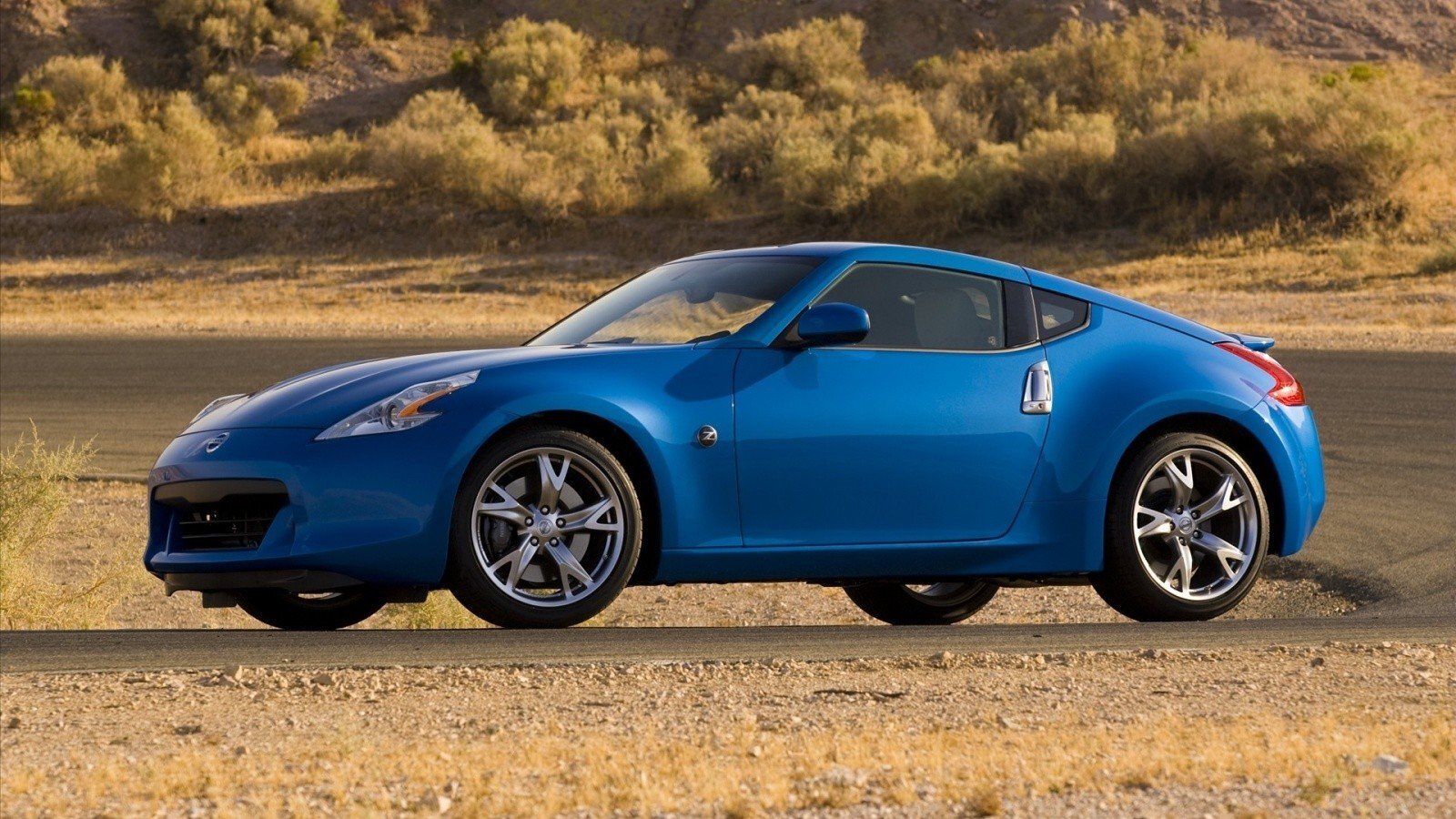 Cars sports nissan 370z Desk Mat Stitched