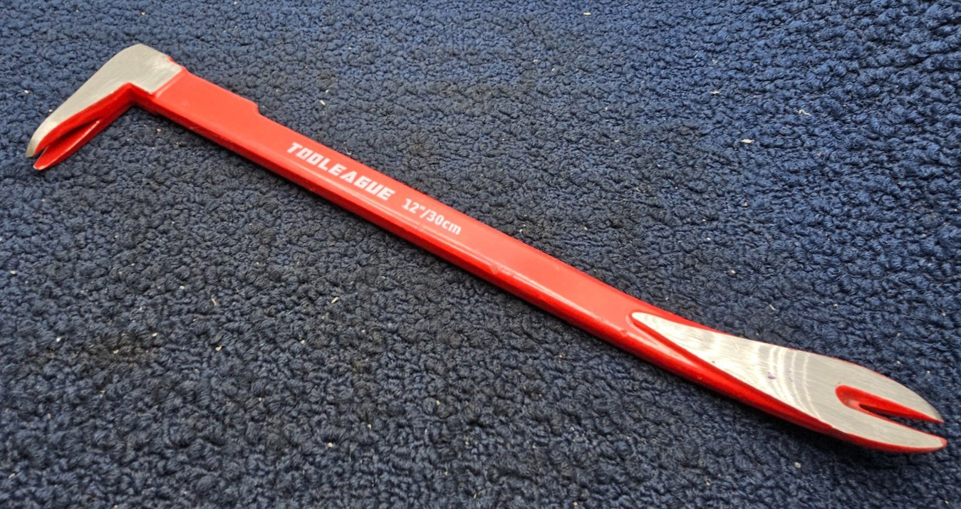 TOOLEAGUE 12 in. / 30cm Heavy Duty Pry Bar Nail Puller Tool - Red