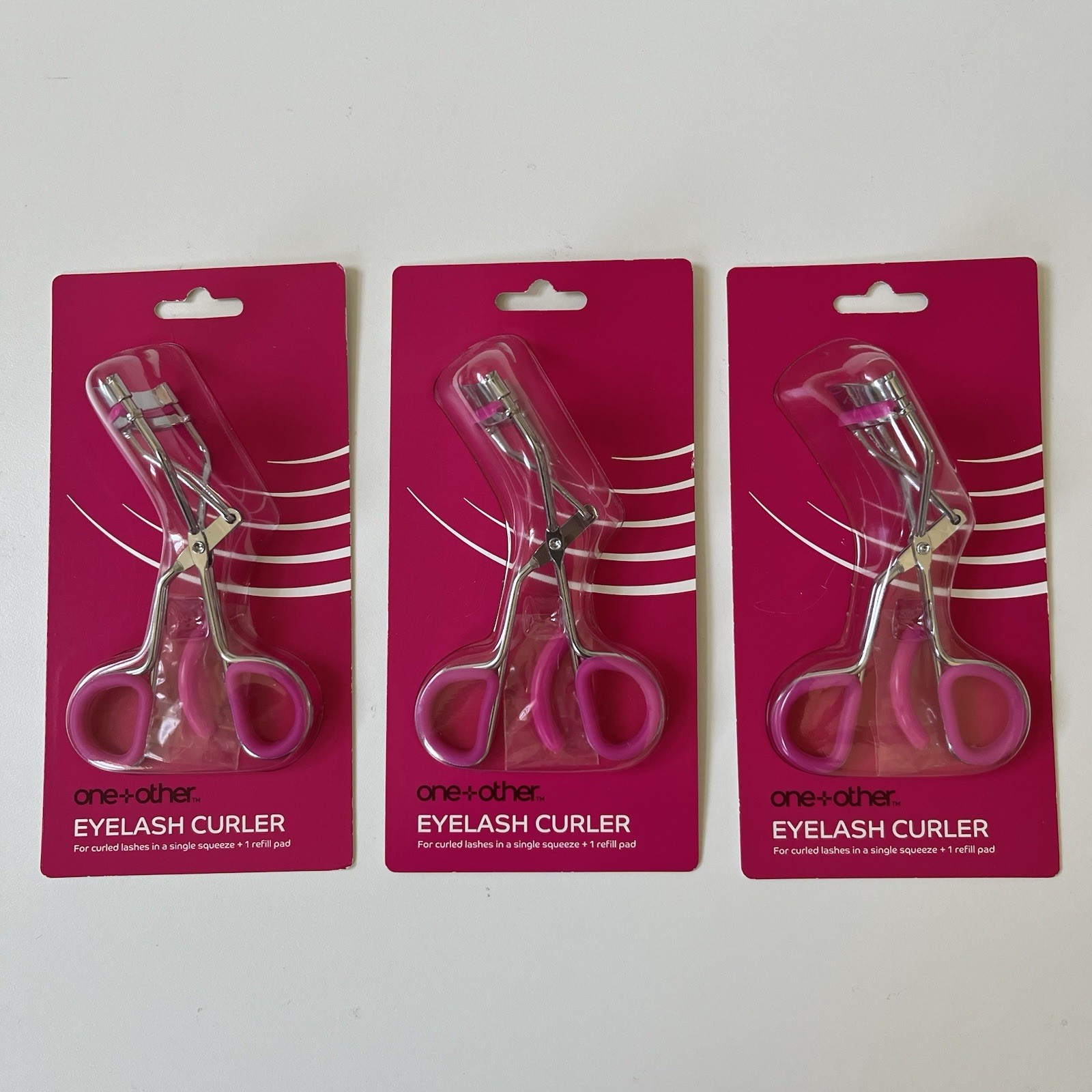 3 ONE & OTHER EYELASH CURLER CURLED LASHES IN A SINGLE SQUEEZE +1 Refill Pad NEW