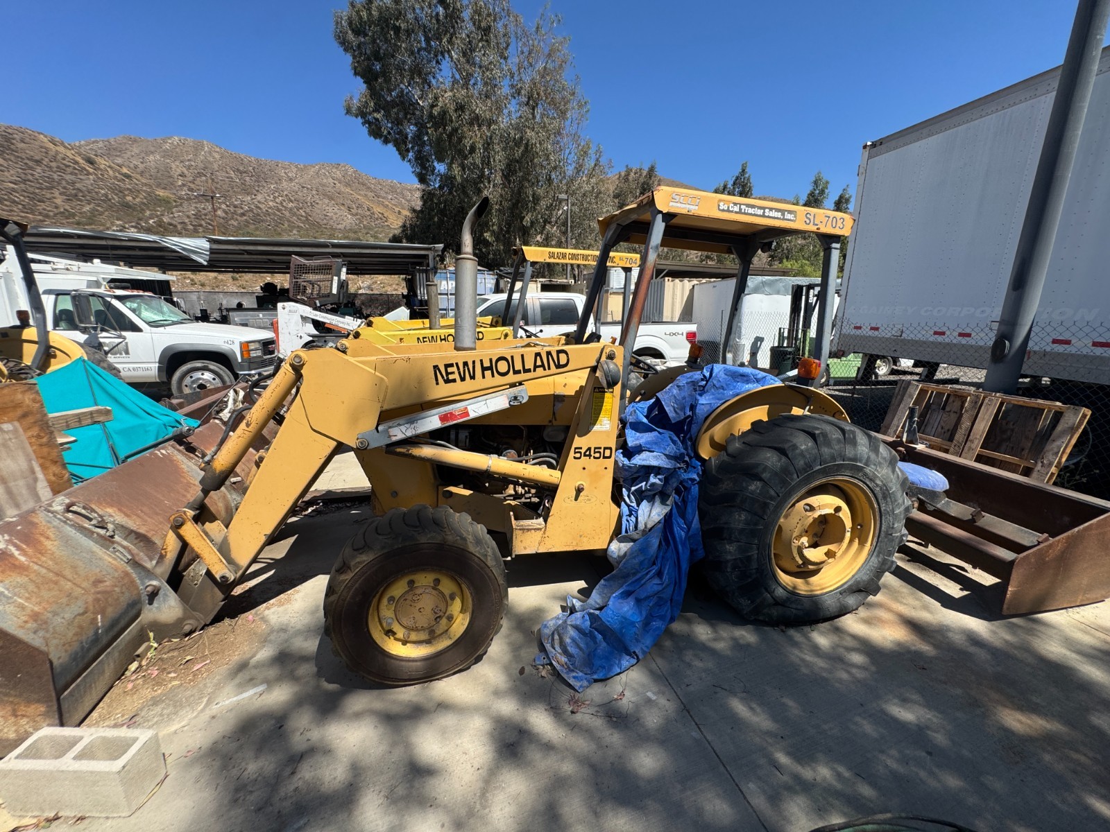 New Holland 545D Skiploader
