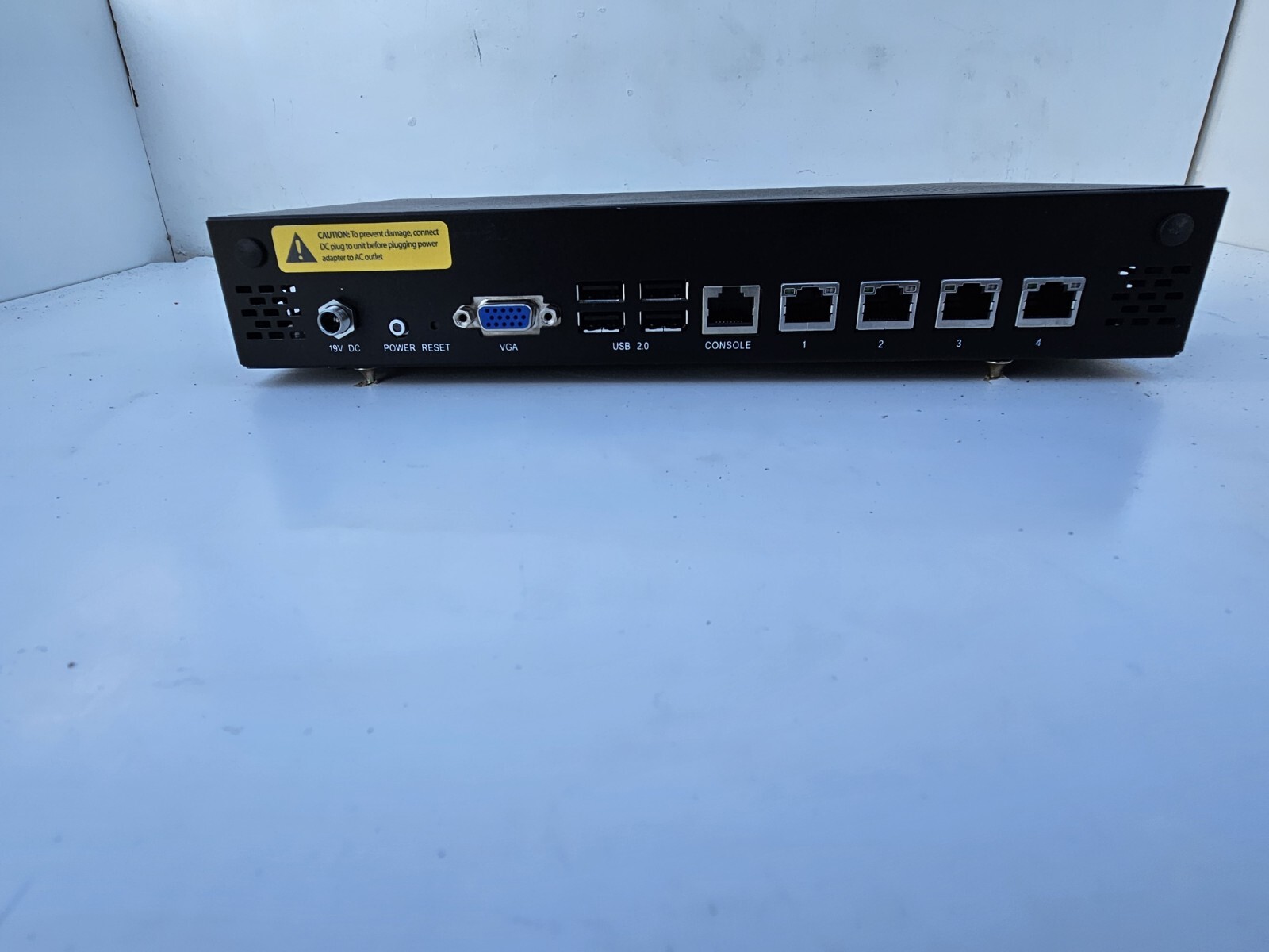 Barracuda F18 NextGen Firewall VPN Router Security BNHW025/FRA811 W Linking Code